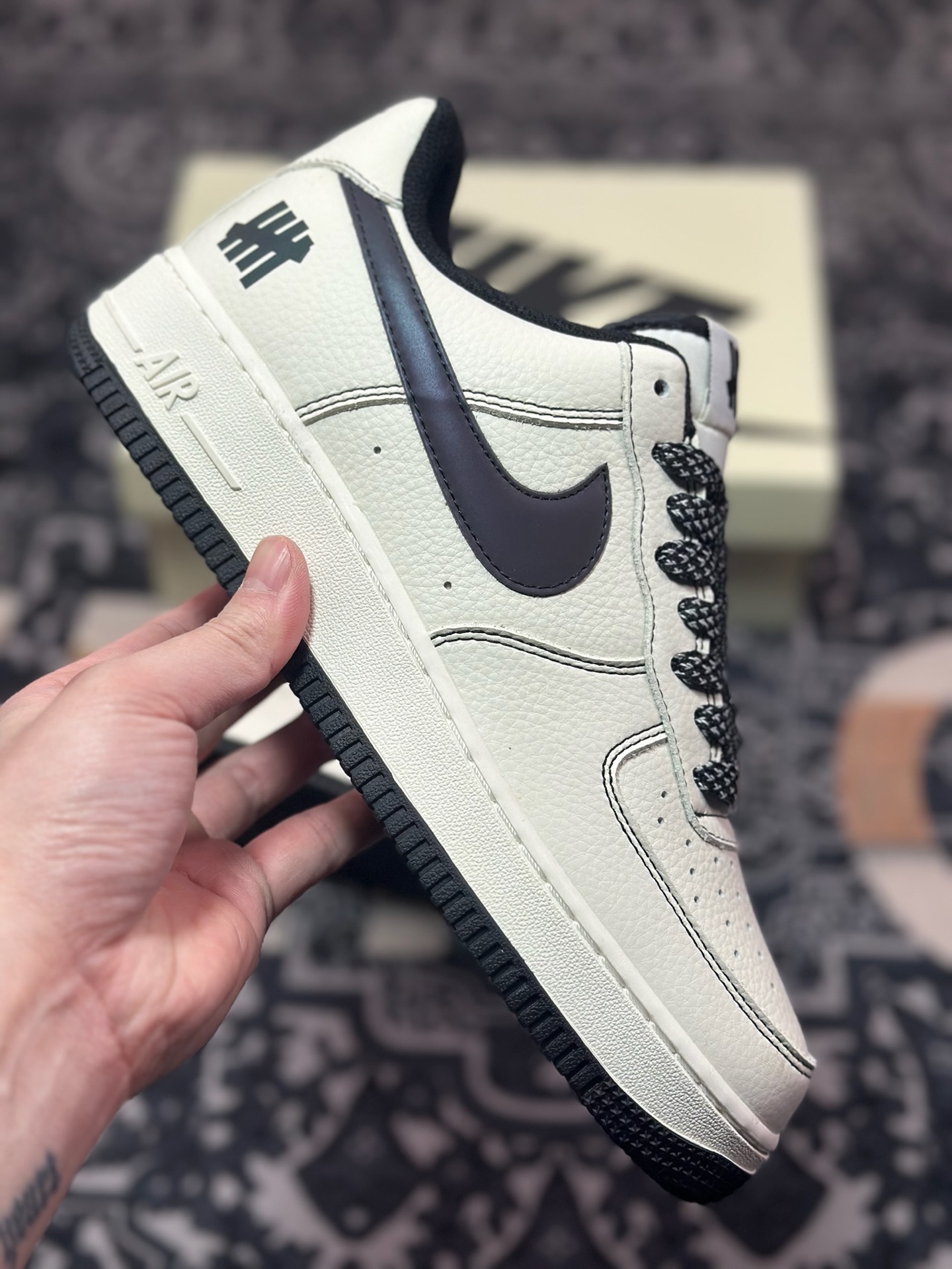 B0220  Nike Air Force 1 Low UN联名  UN2588-121