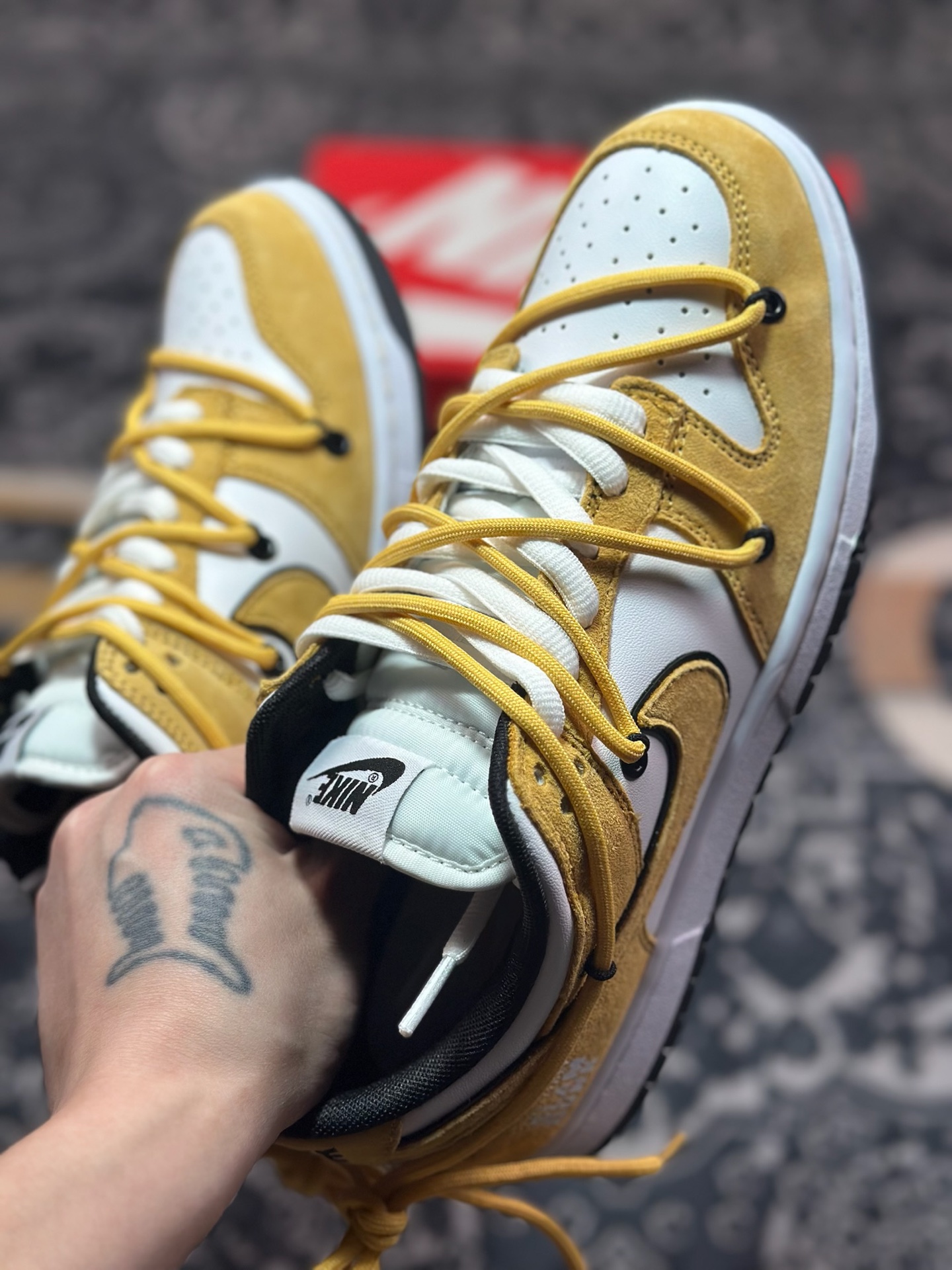 B2260  Nk SB Dunk Low 热血小子 绑带低帮休闲板鞋 CT0856-105