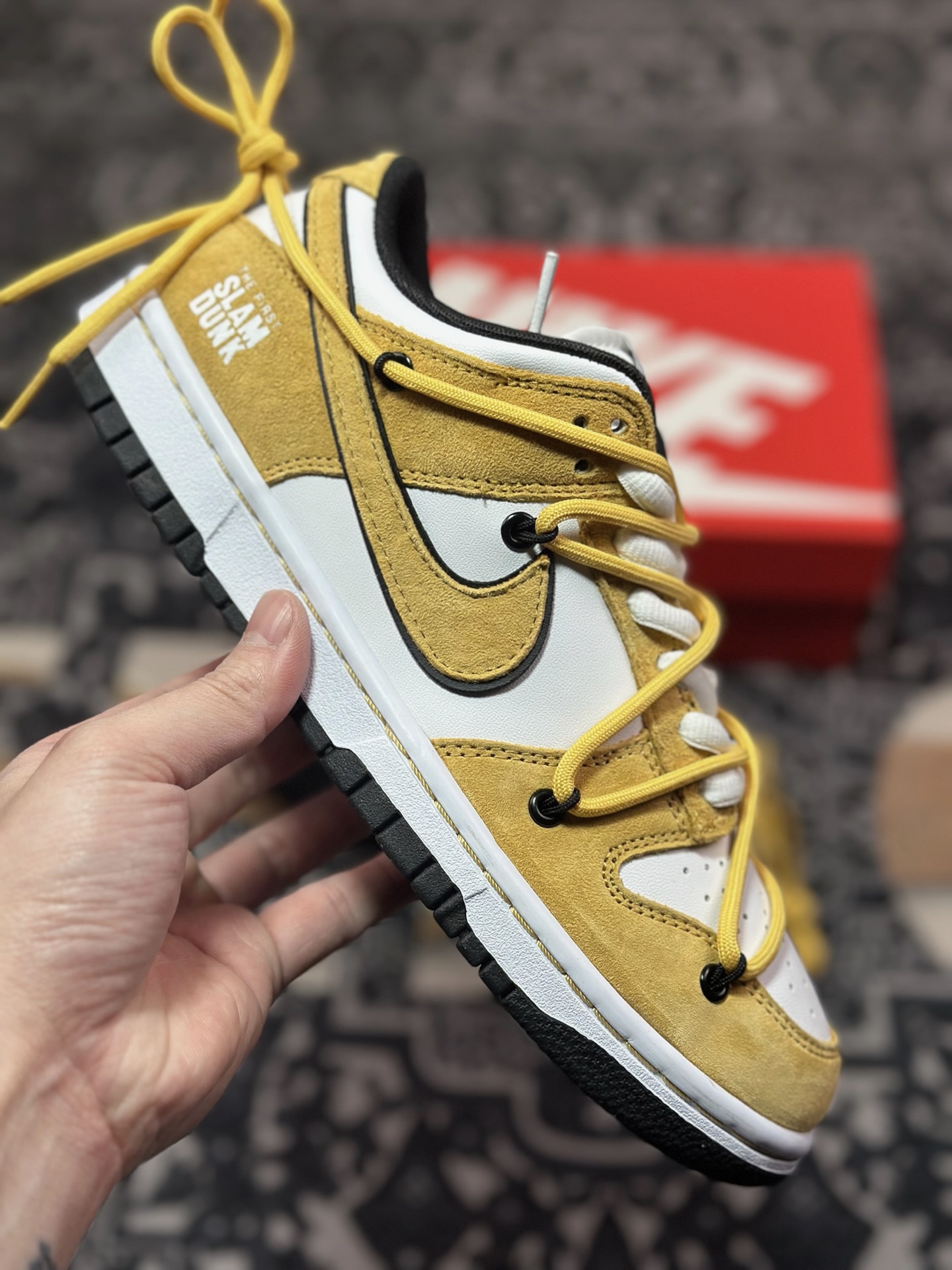 B2260  Nk SB Dunk Low 热血小子 绑带低帮休闲板鞋 CT0856-105