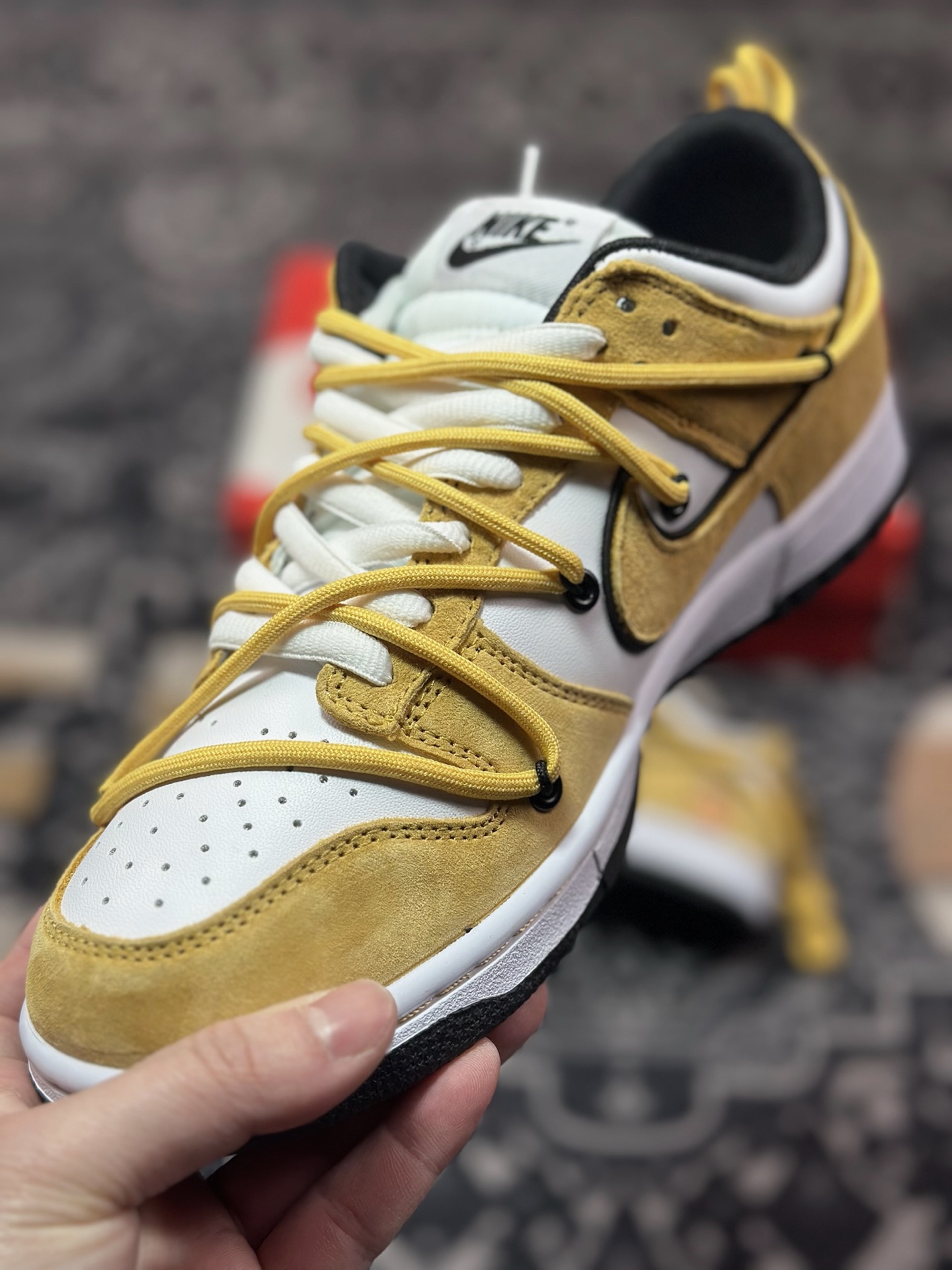 B2260  Nk SB Dunk Low 热血小子 绑带低帮休闲板鞋 CT0856-105
