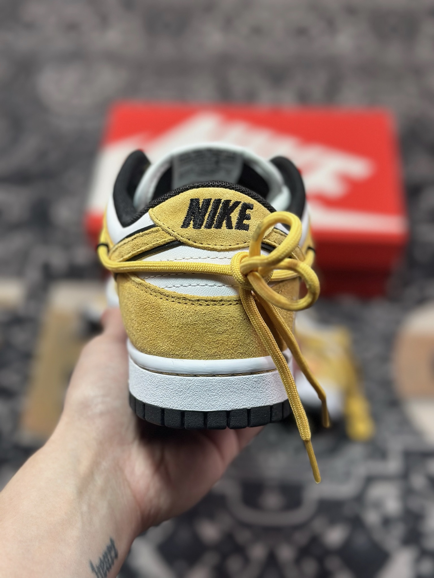 B2260  Nk SB Dunk Low 热血小子 绑带低帮休闲板鞋 CT0856-105