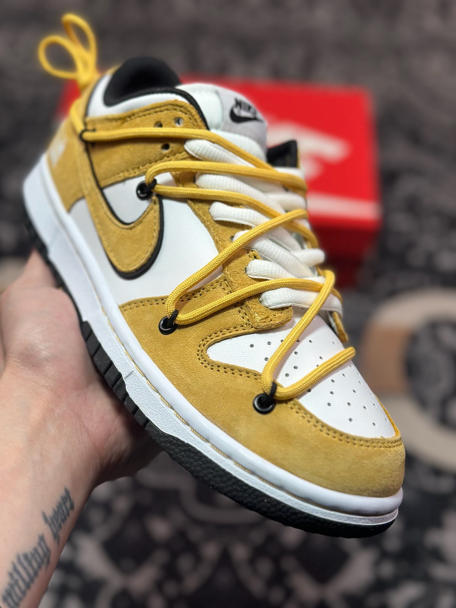 B2260  Nk SB Dunk Low 热血小子 绑带低帮休闲板鞋 CT0856-105