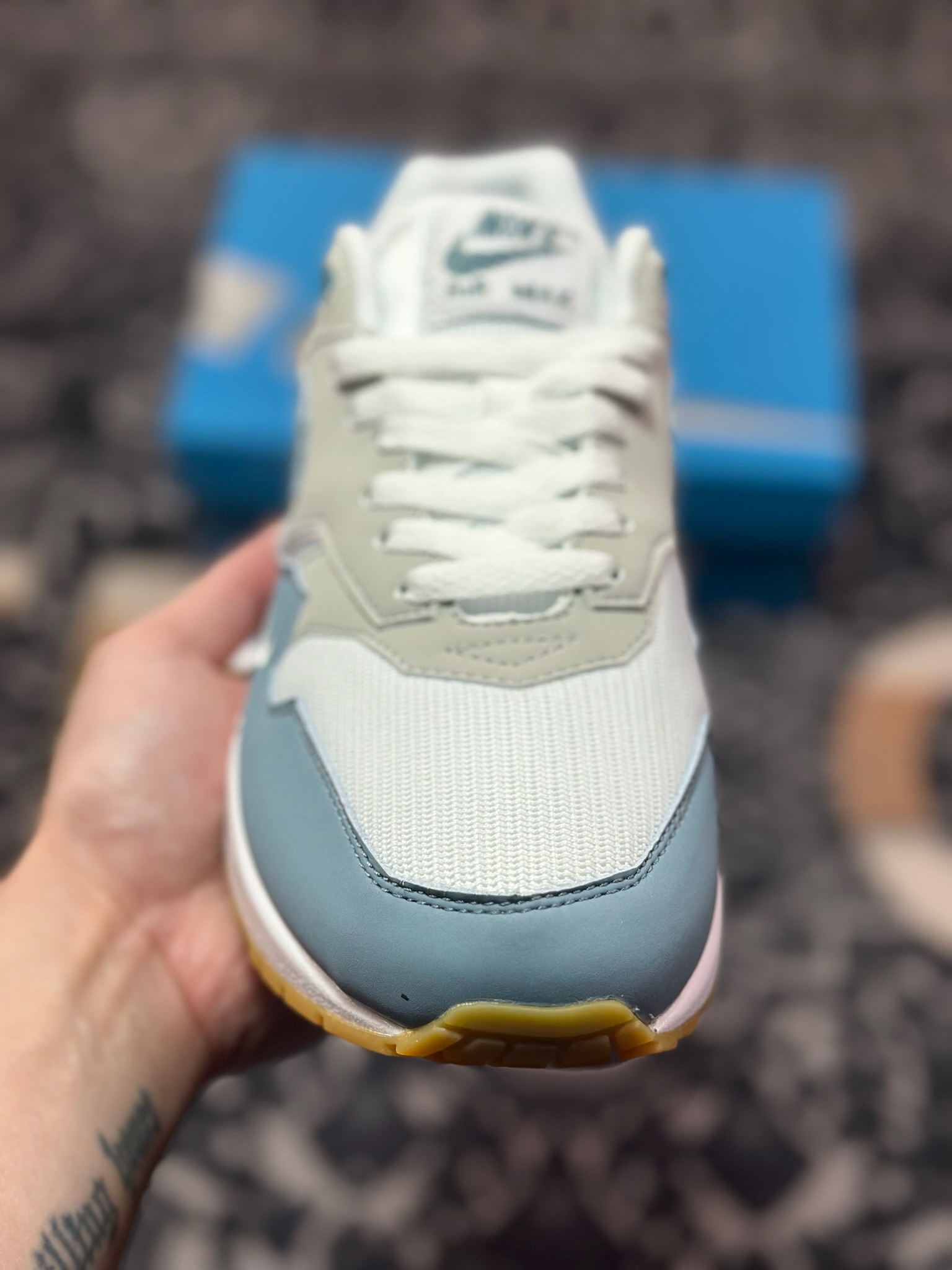 B0220   Nike Air Max 1 x SWOOSH Exclusive ”Low Poly” 白蓝 复古休闲跑步鞋 HV1940-100