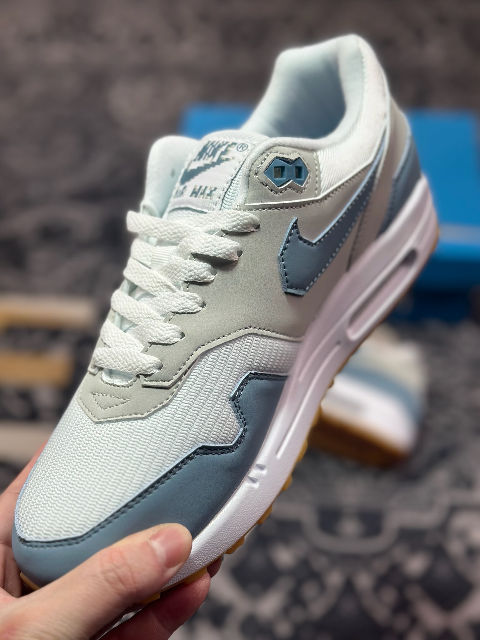 B0220   Nike Air Max 1 x SWOOSH Exclusive ”Low Poly” 白蓝 复古休闲跑步鞋 HV1940-100