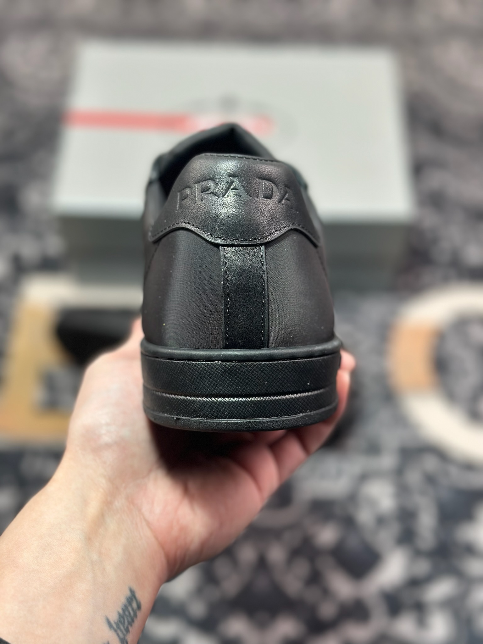 C8420  普拉达Prada尼龙系列低帮系带百搭休闲运动帆布板鞋“三角尼龙黑银标” 2EE395_3ABU_F0002_F_G000