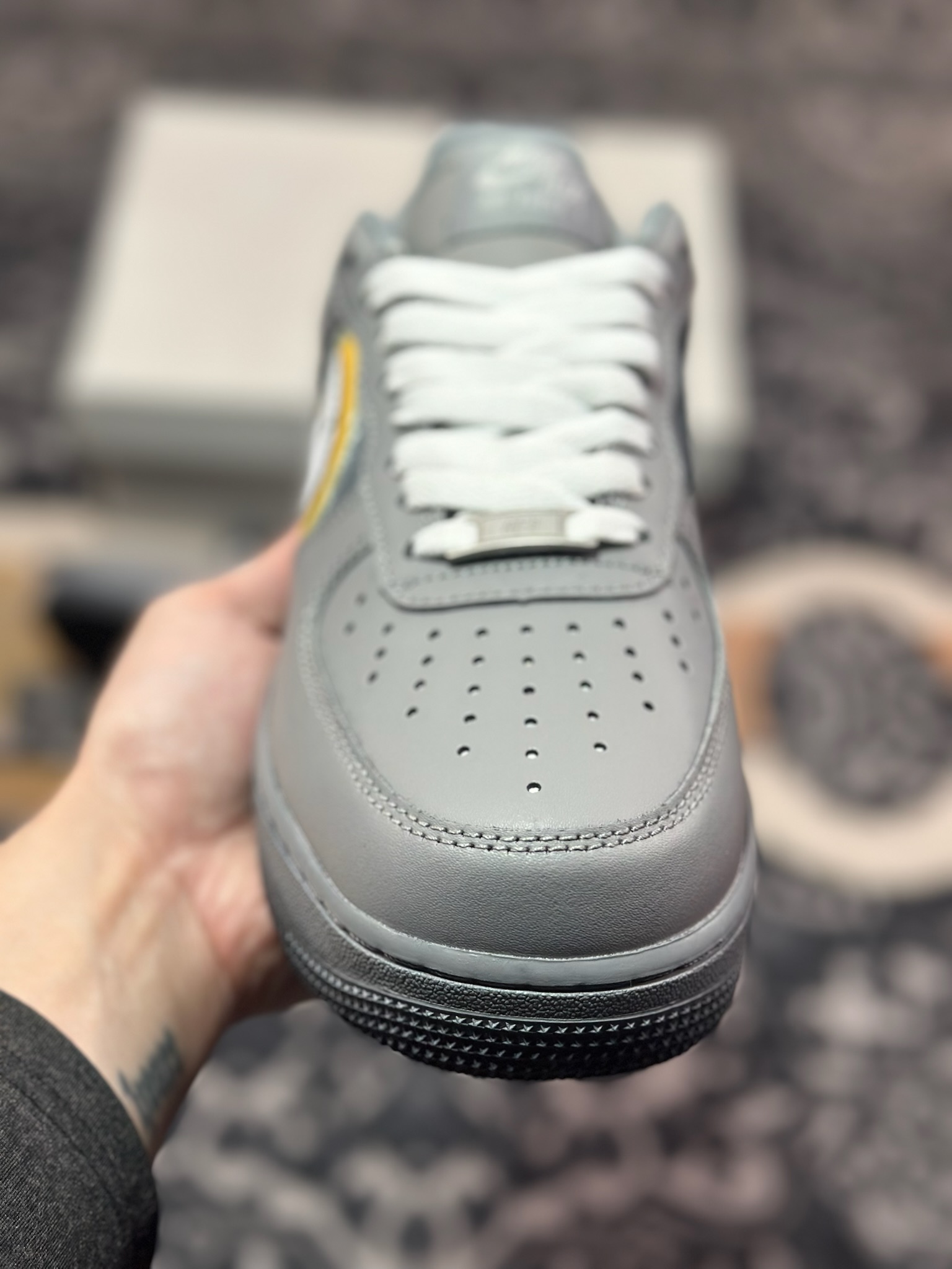 A8200  Air Force 1 Low 白灰涂鸦  CW2288-111