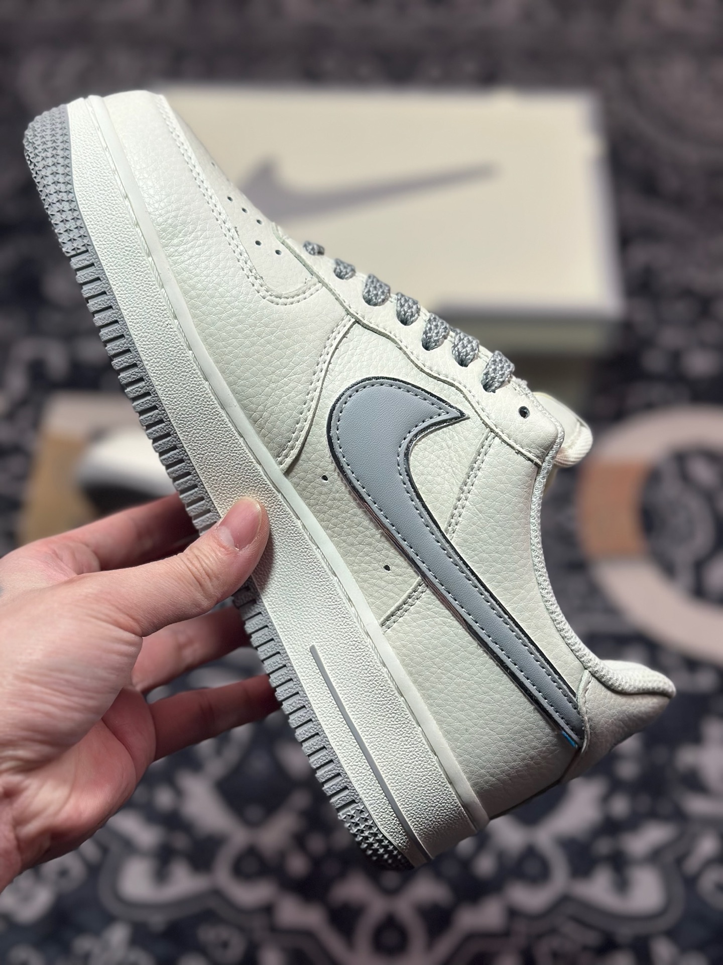 B0220  耐克Nike Air Force 1'07 Low EMB”White/gray/Flax Dream/Mini Swoosh”空军一号低帮板鞋“米白灰Flax Dream刺绣小钩” DR2024-106