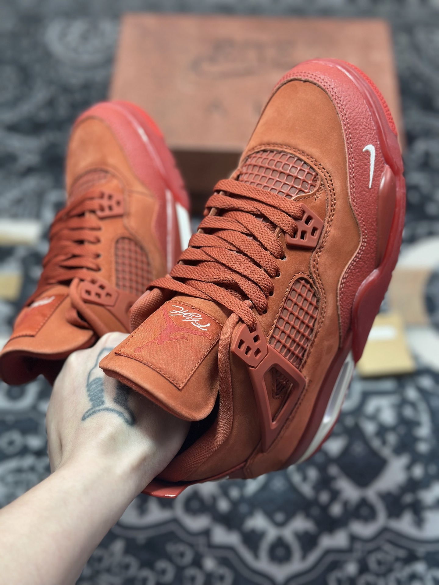 C6420  AJ4纽约红砖 Nigel Sylvester x Jordan Air Jordan 4 OG ”Brick by Brick”BIKE 乔4砖红耐磨 低帮 复古篮球鞋 HF4340-800