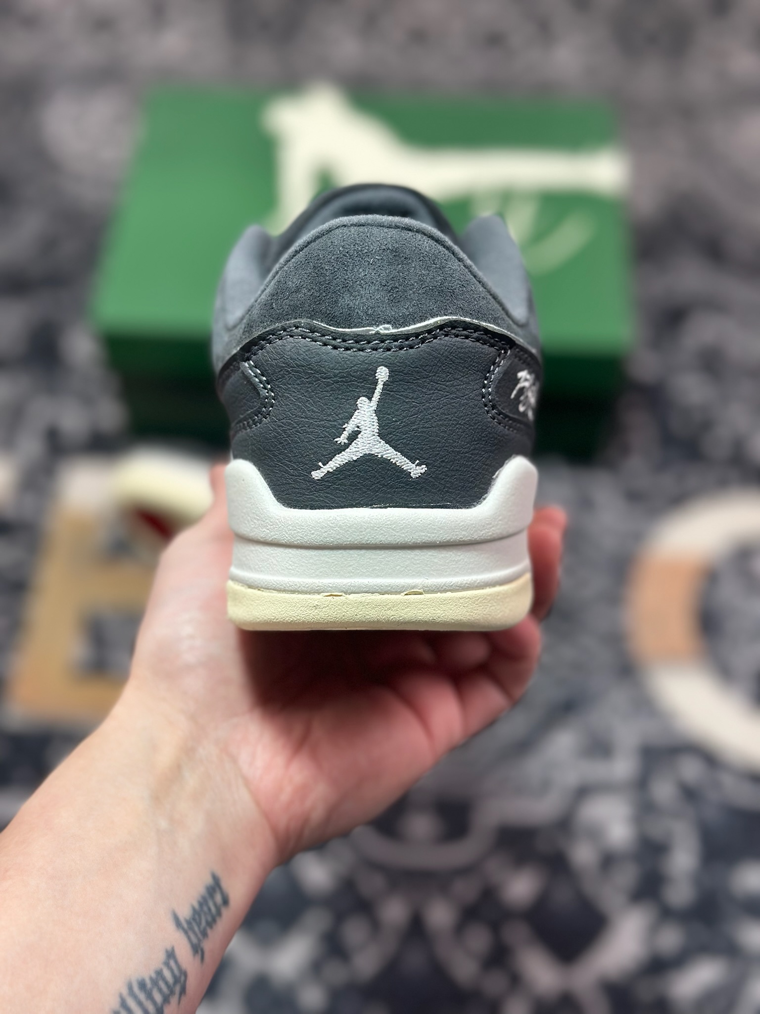 A6180  Jordan FLIGHT COURT  出品 极力推荐 Air Jordan AJ4 Retro  HF3255-002