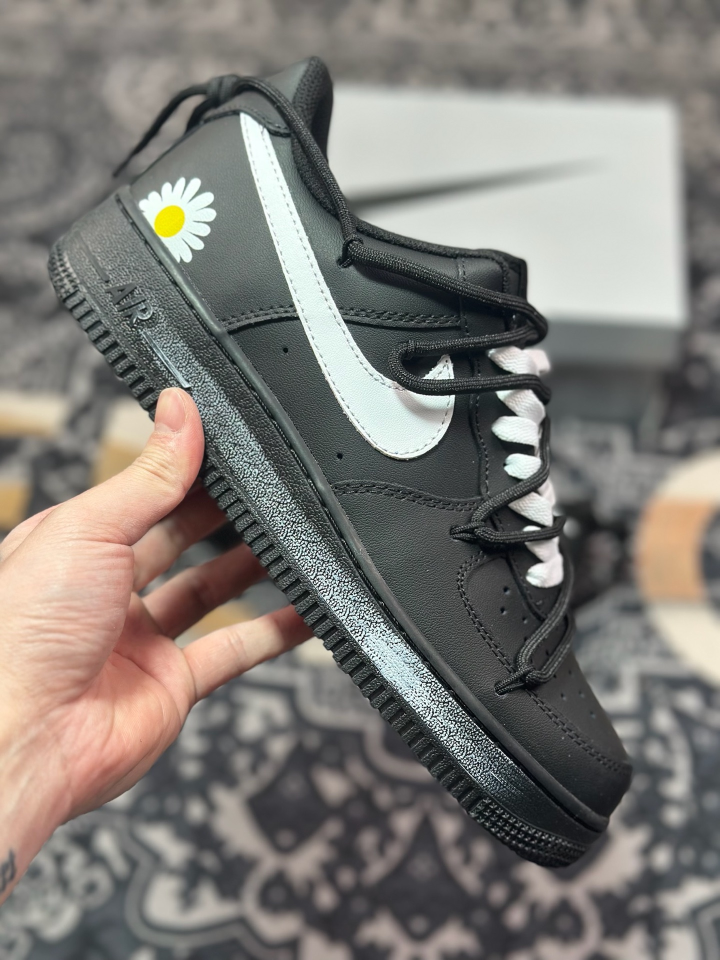 B4260   原装级别Nike Air Force 1 Low 07 黑白 雏菊涂鸦 绑带 CK0316-063