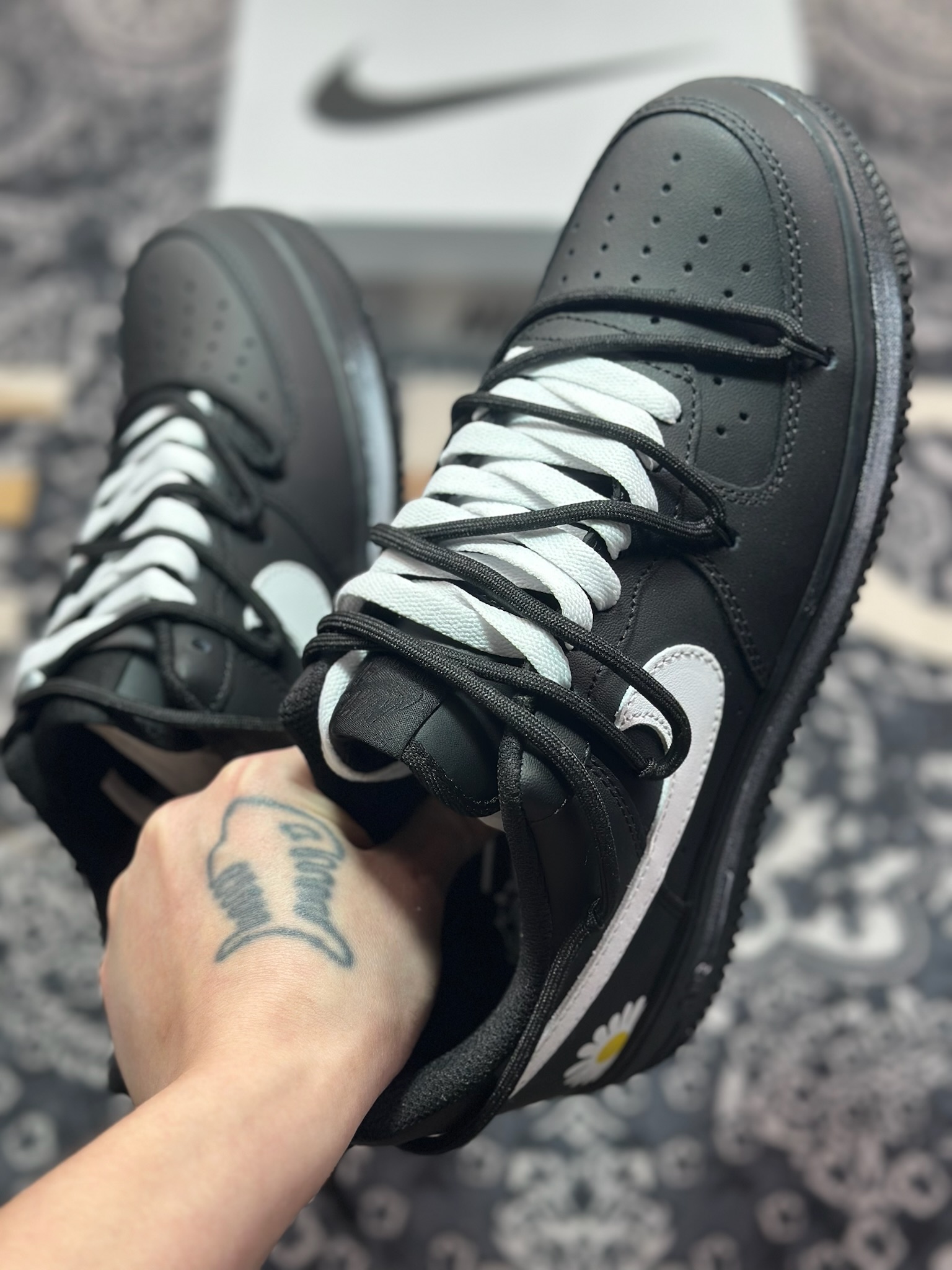 B4260   原装级别Nike Air Force 1 Low 07 黑白 雏菊涂鸦 绑带 CK0316-063