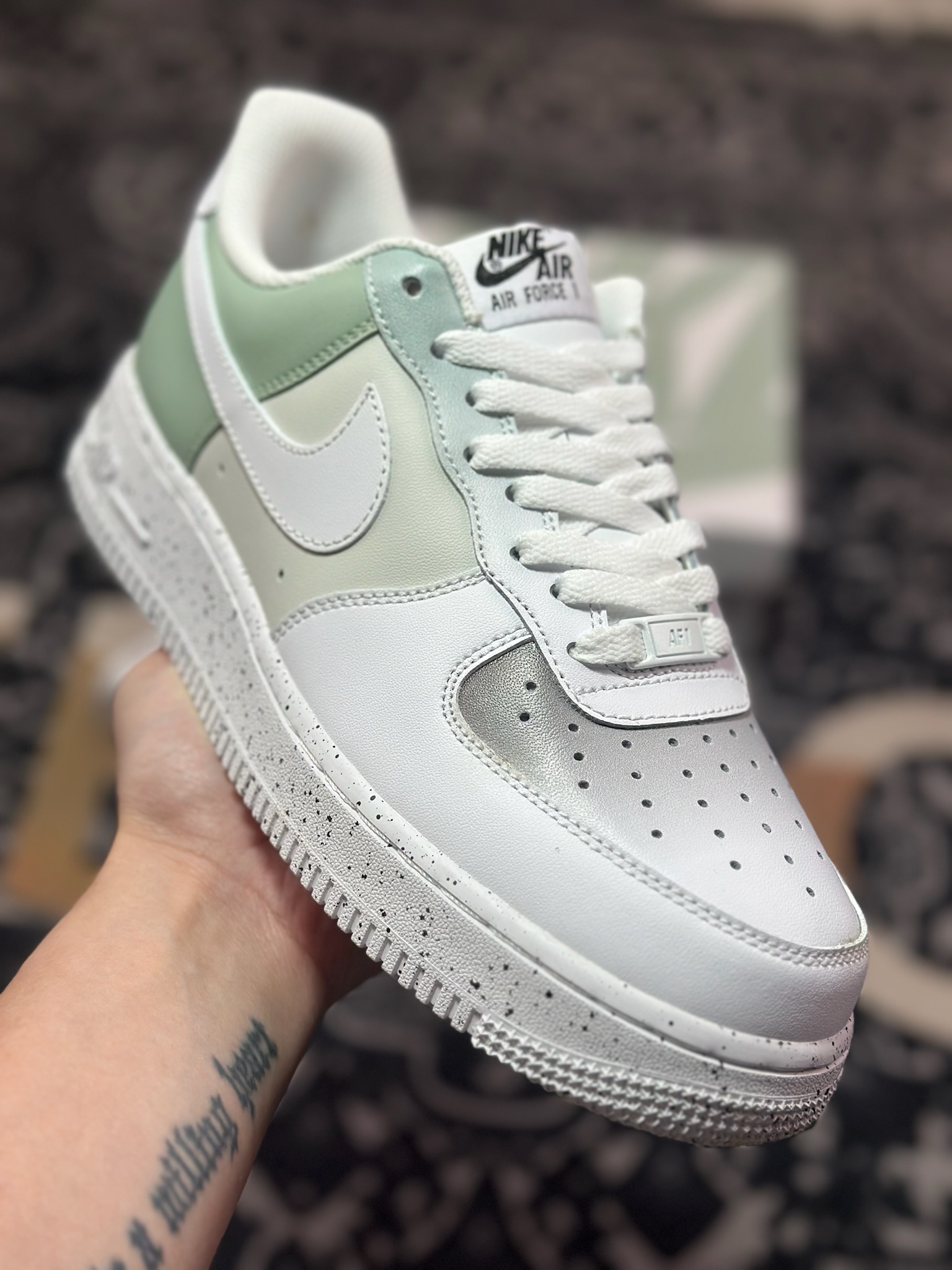 B2240   Air Force 1 '07 Low 米绿喷底  MM6023-336