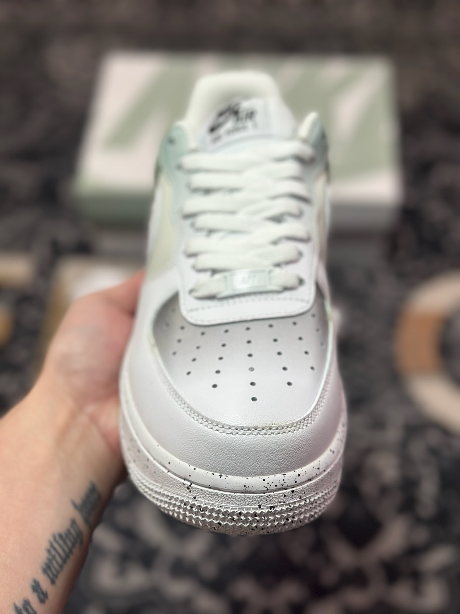 B2240   Air Force 1 '07 Low 米绿喷底  MM6023-336