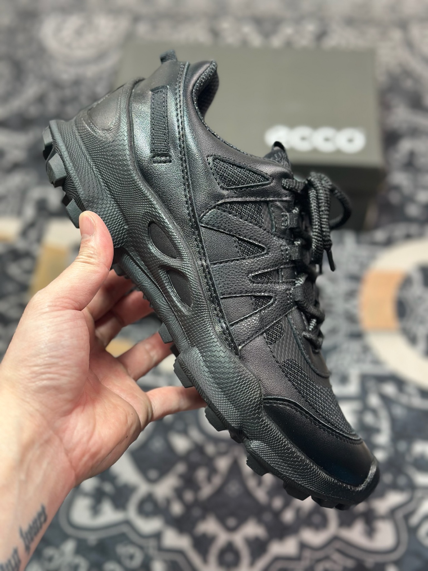 B7300 爱步ECCO Men's Biom C-trail Sneaker 越野C系列低帮系运动鞋“皮革全黑” 803254 51094
