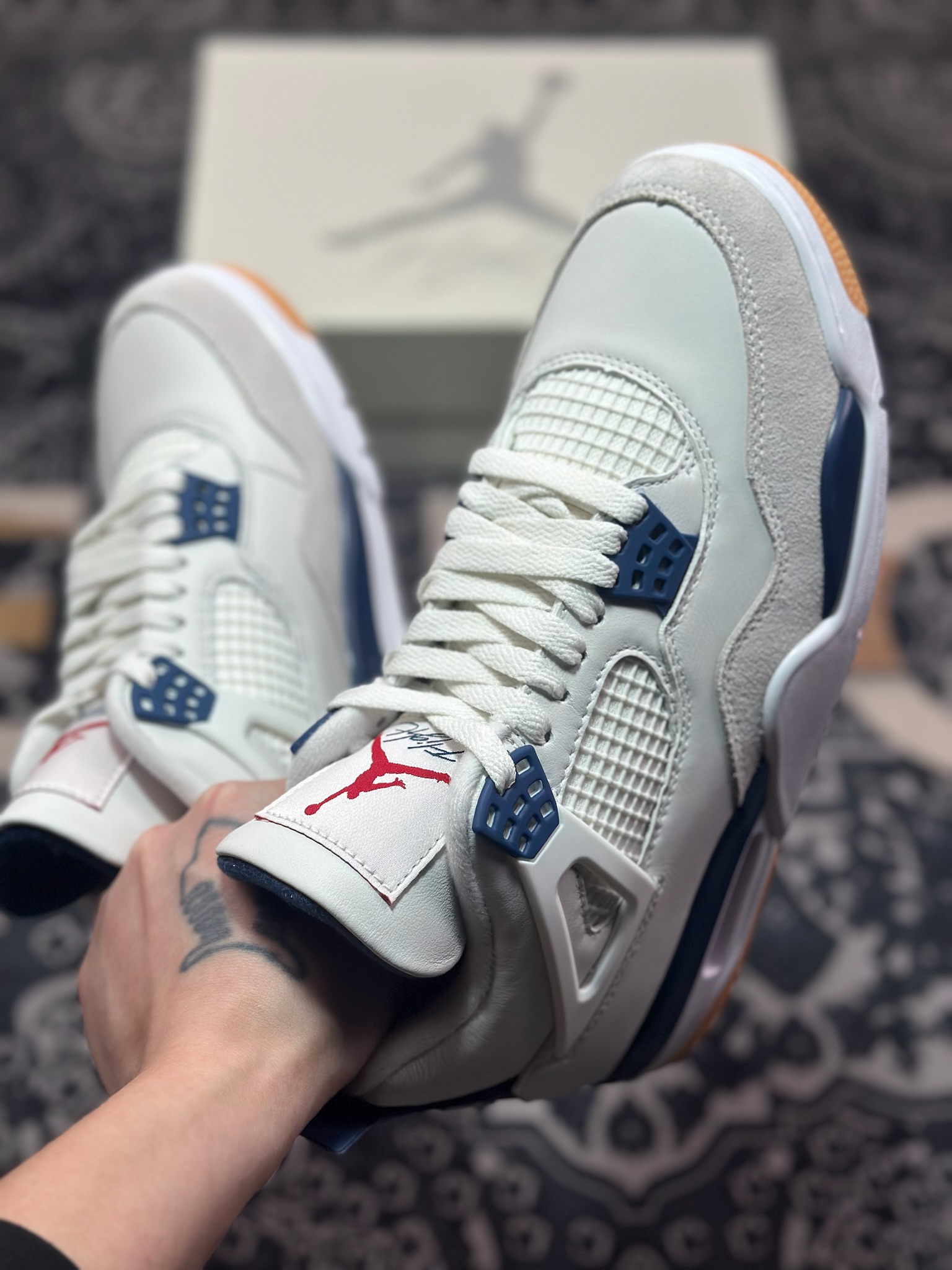 优选 高端零售专供 NK SB x Air Jordan 4 ”Navy” 联名款 白蓝 DR5415-100