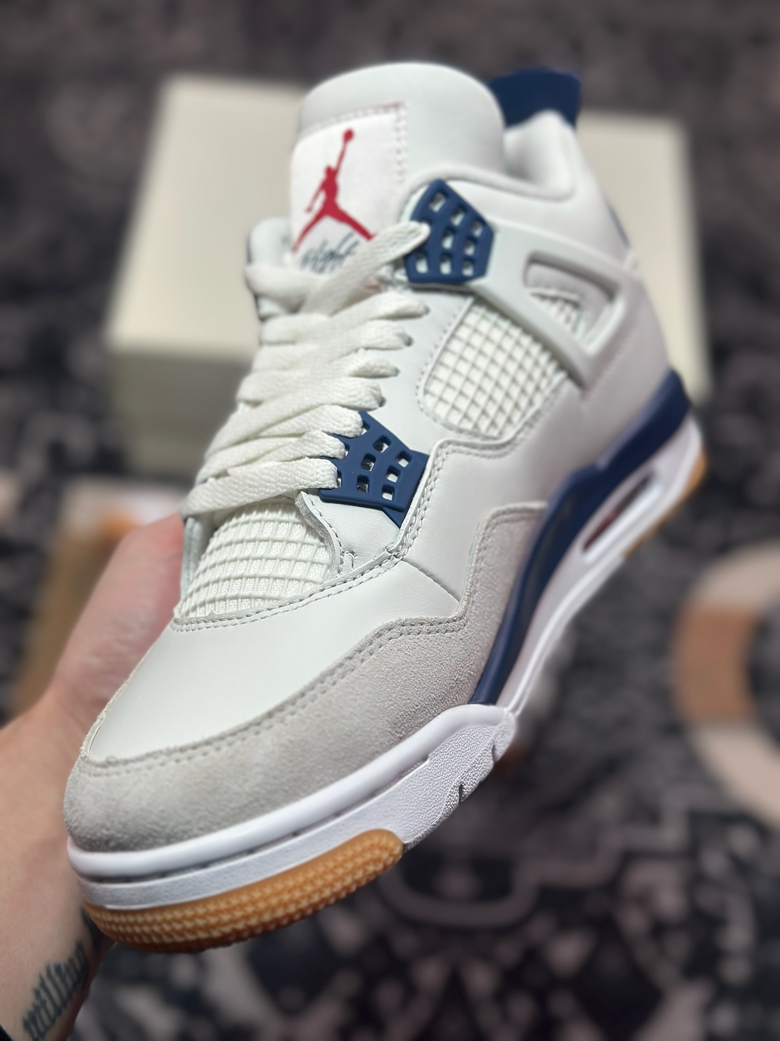 优选 高端零售专供 NK SB x Air Jordan 4 ”Navy” 联名款 白蓝 DR5415-100