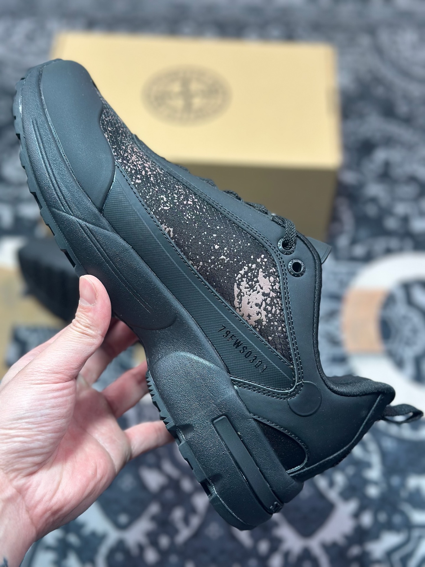 B3260 STONE ISLAND石头岛 简约时尚 低帮 生活休闲鞋
