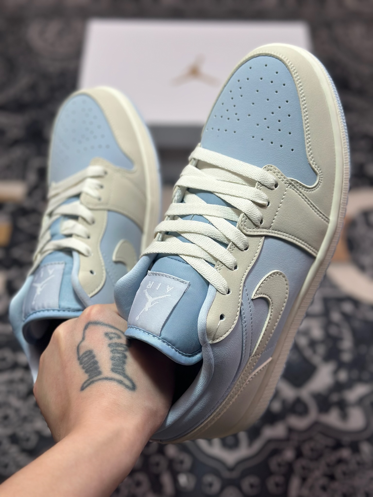 A6200  Air Jordan 1 Low AJ1 乔1低帮休闲板鞋 灰蓝  IB4003-407