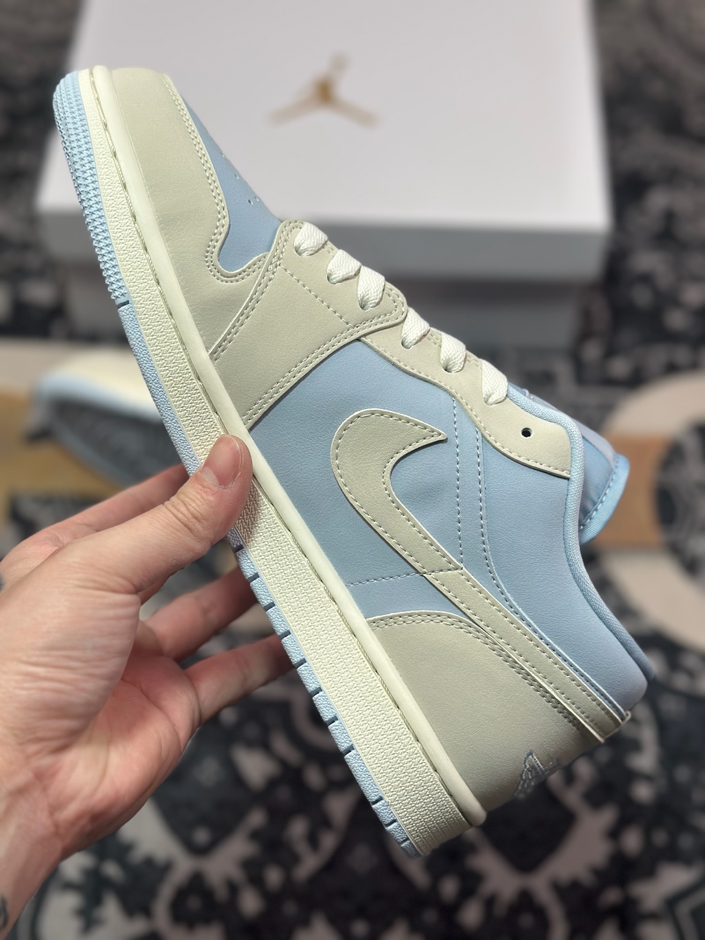 A6200  Air Jordan 1 Low AJ1 乔1低帮休闲板鞋 灰蓝  IB4003-407