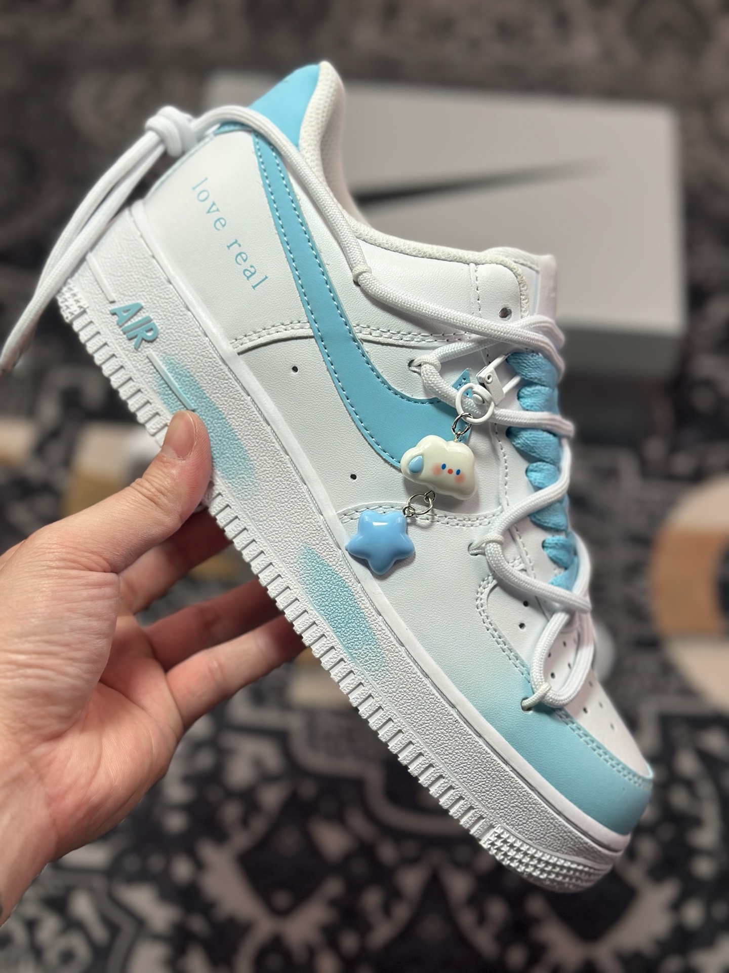 B4260  Nike Air Force 1 Low 07 白蓝涂鸦绑带  GQ2288-801