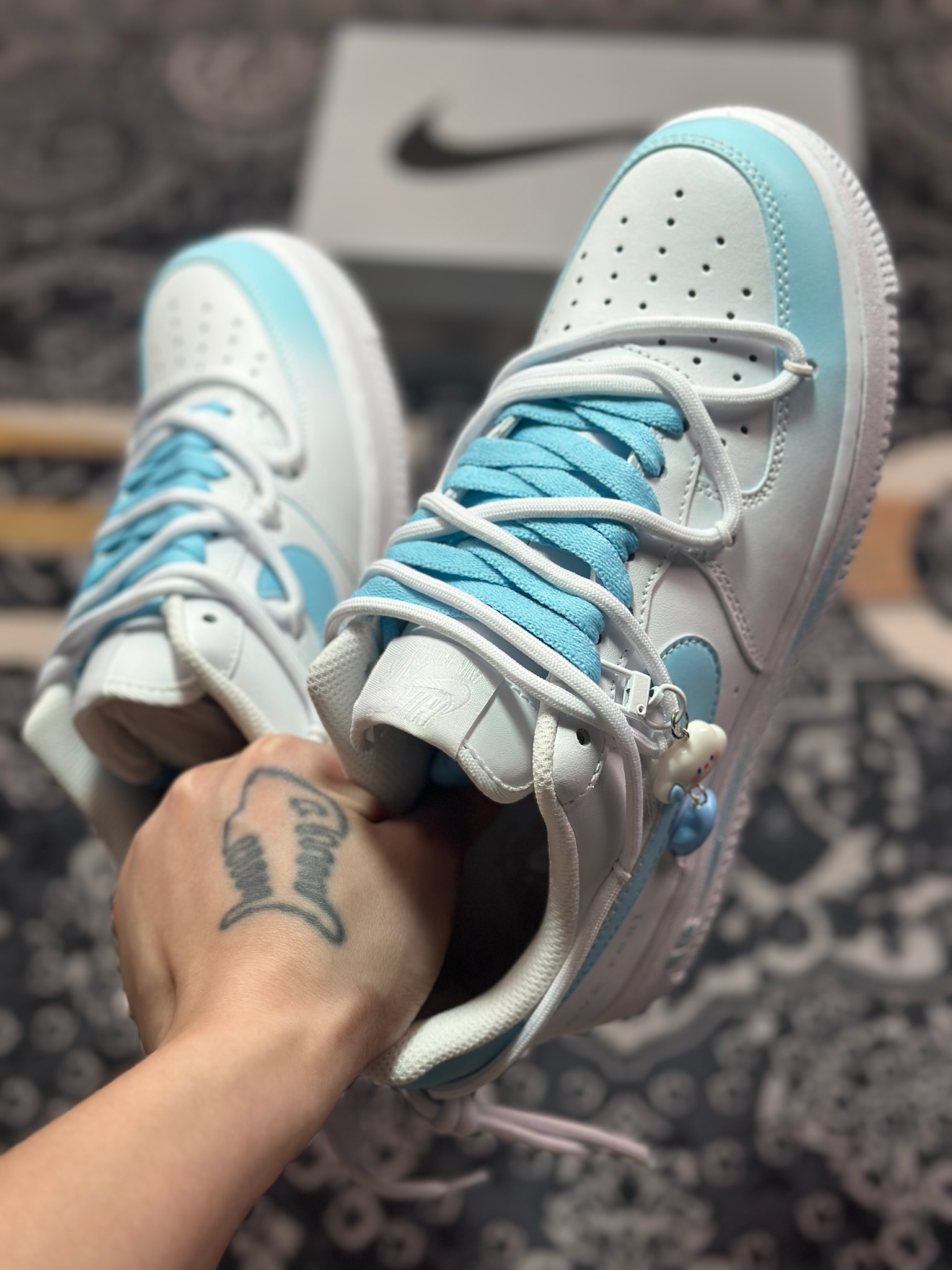B4260  Nike Air Force 1 Low 07 白蓝涂鸦绑带  GQ2288-801