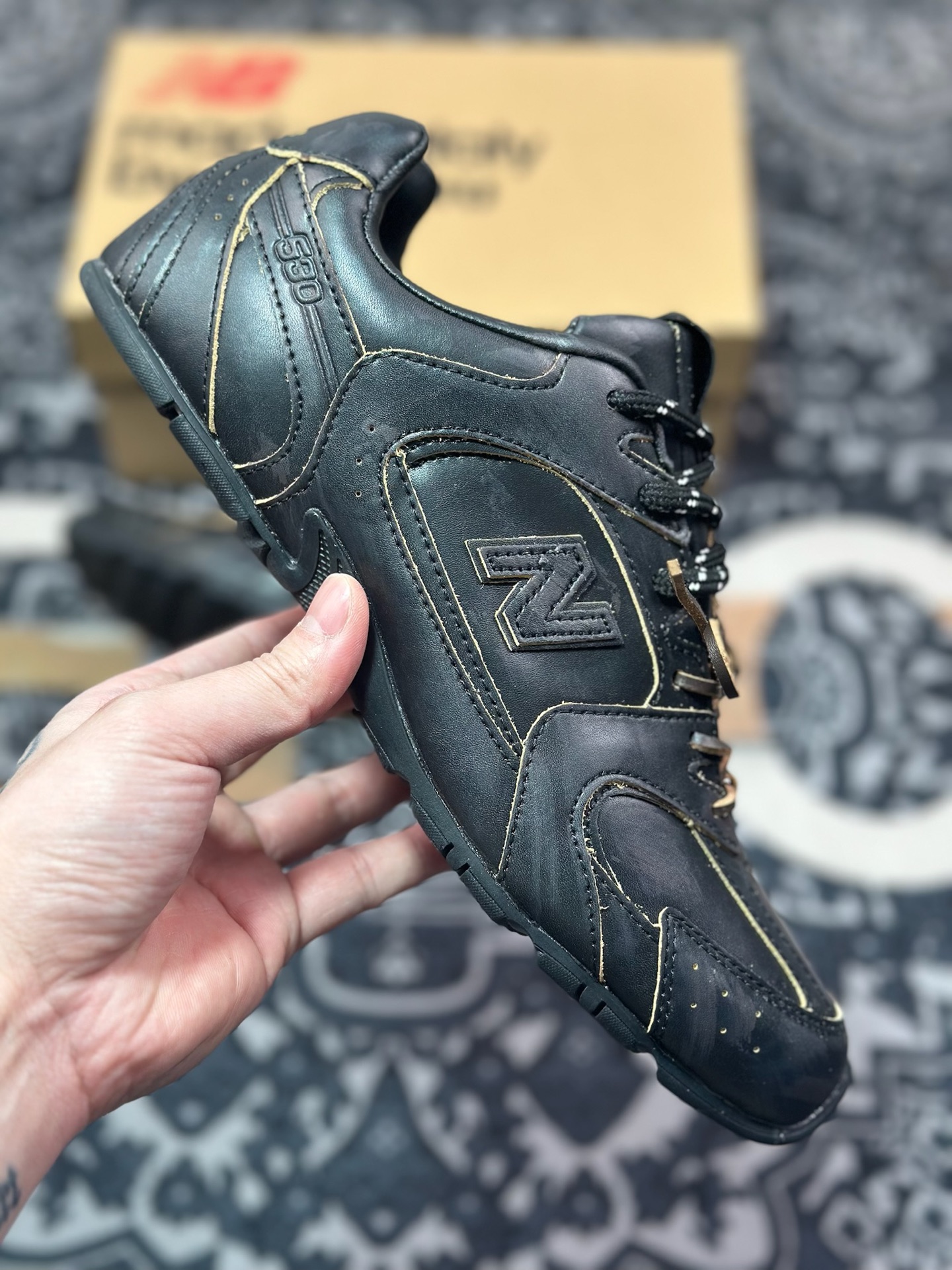 A7200  缪缪Miu Miu x NB新百伦New Balance 530 SL Leather Sneakers系列低帮慢跑鞋“联名黑木棕做旧刮刮乐” 5E165E_3F33_F0009_F_D005