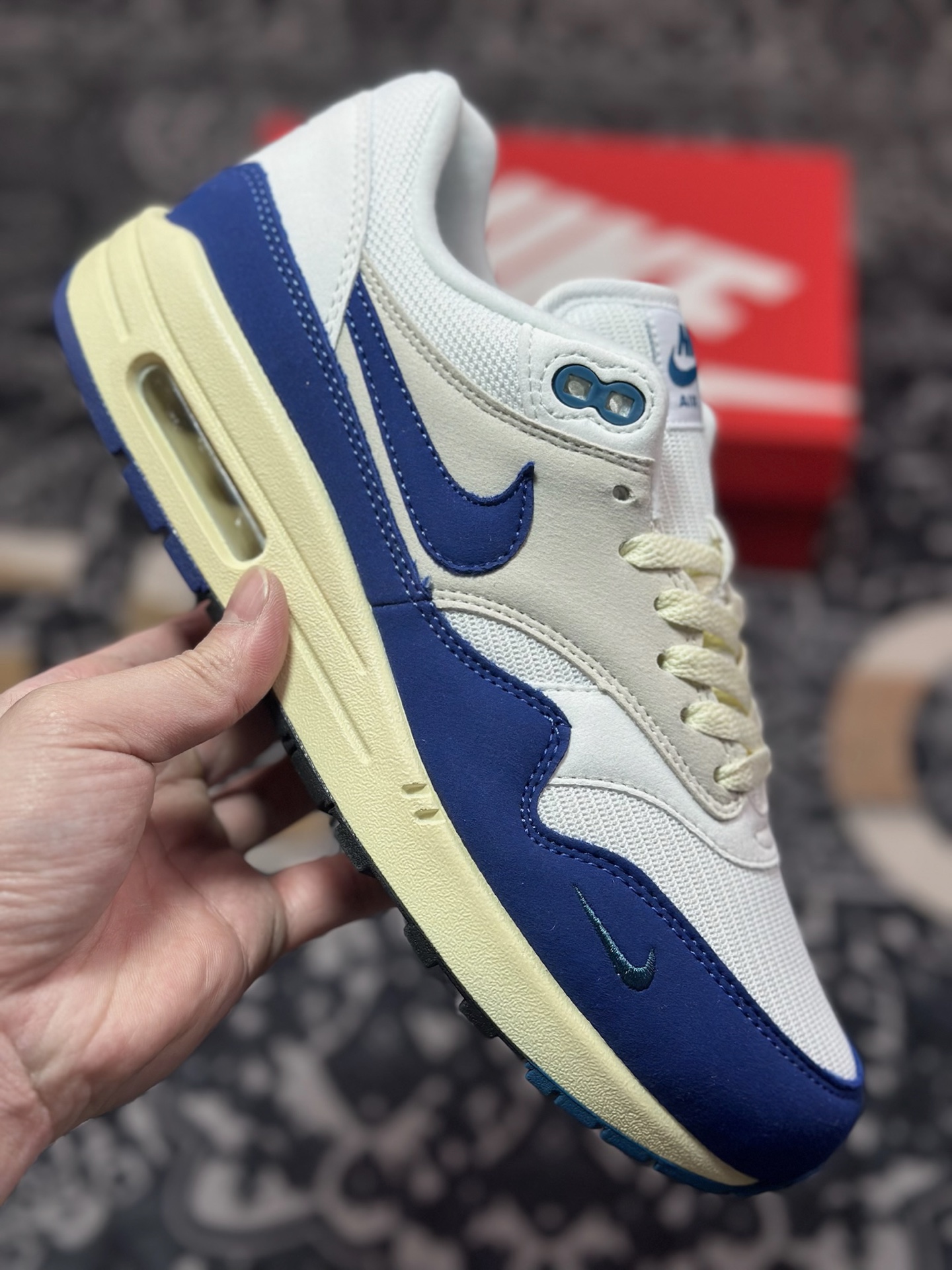 A6180  Nike Air Max 1 白宝蓝 复古休闲跑步鞋  FQ8048-133