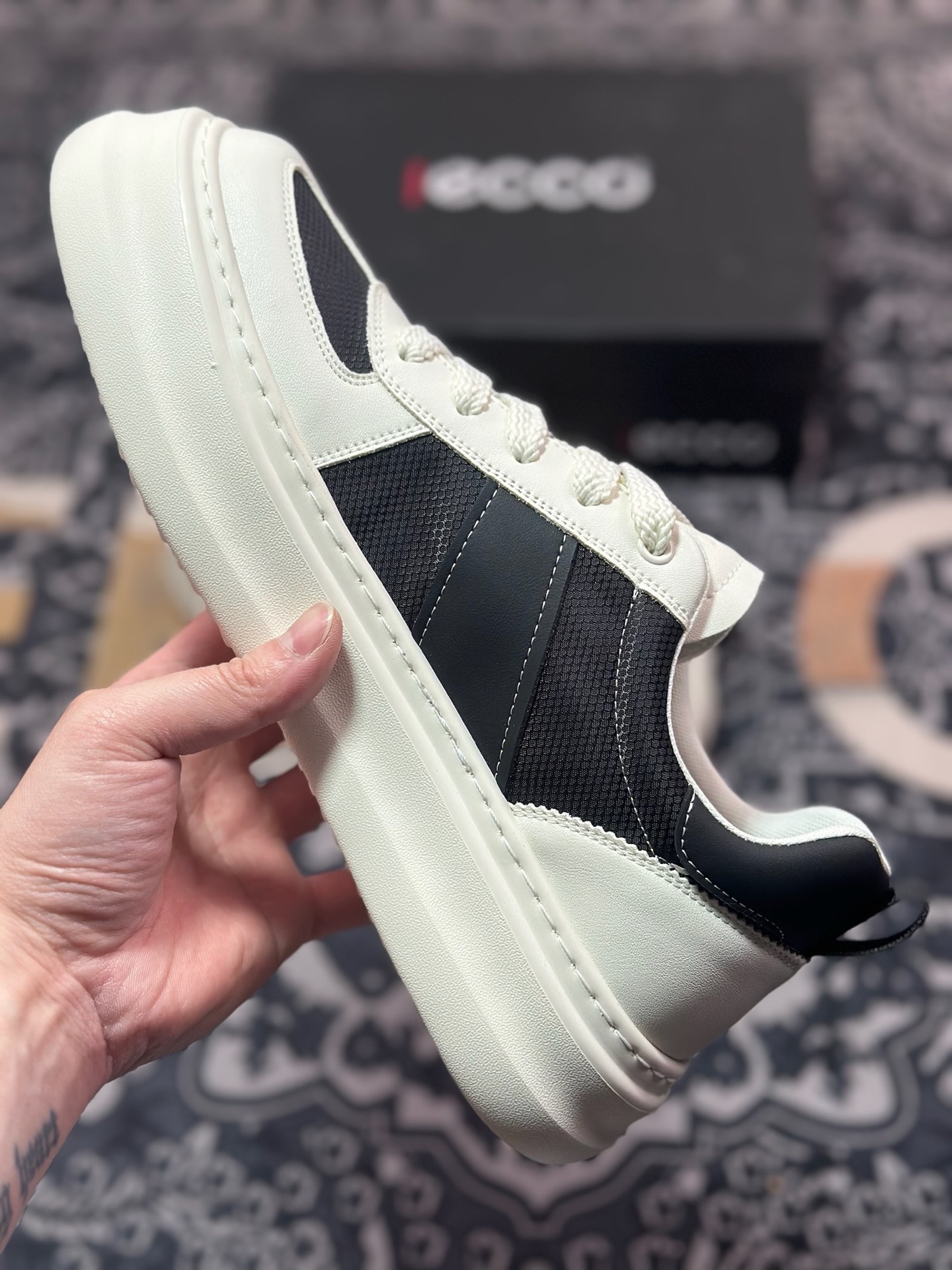 B5280  ECCO爱步男款休闲鞋 25年新品舒适耐磨平底板鞋