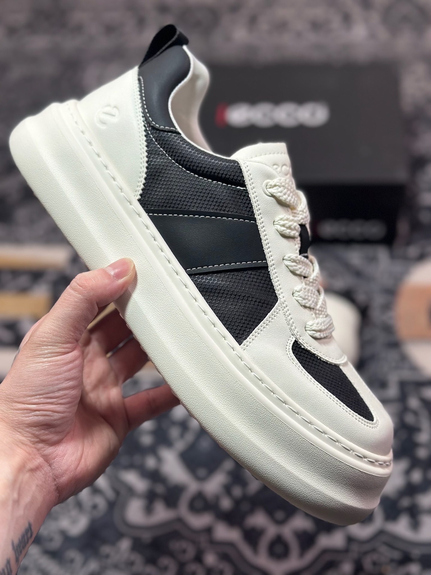 B5280  ECCO爱步男款休闲鞋 25年新品舒适耐磨平底板鞋