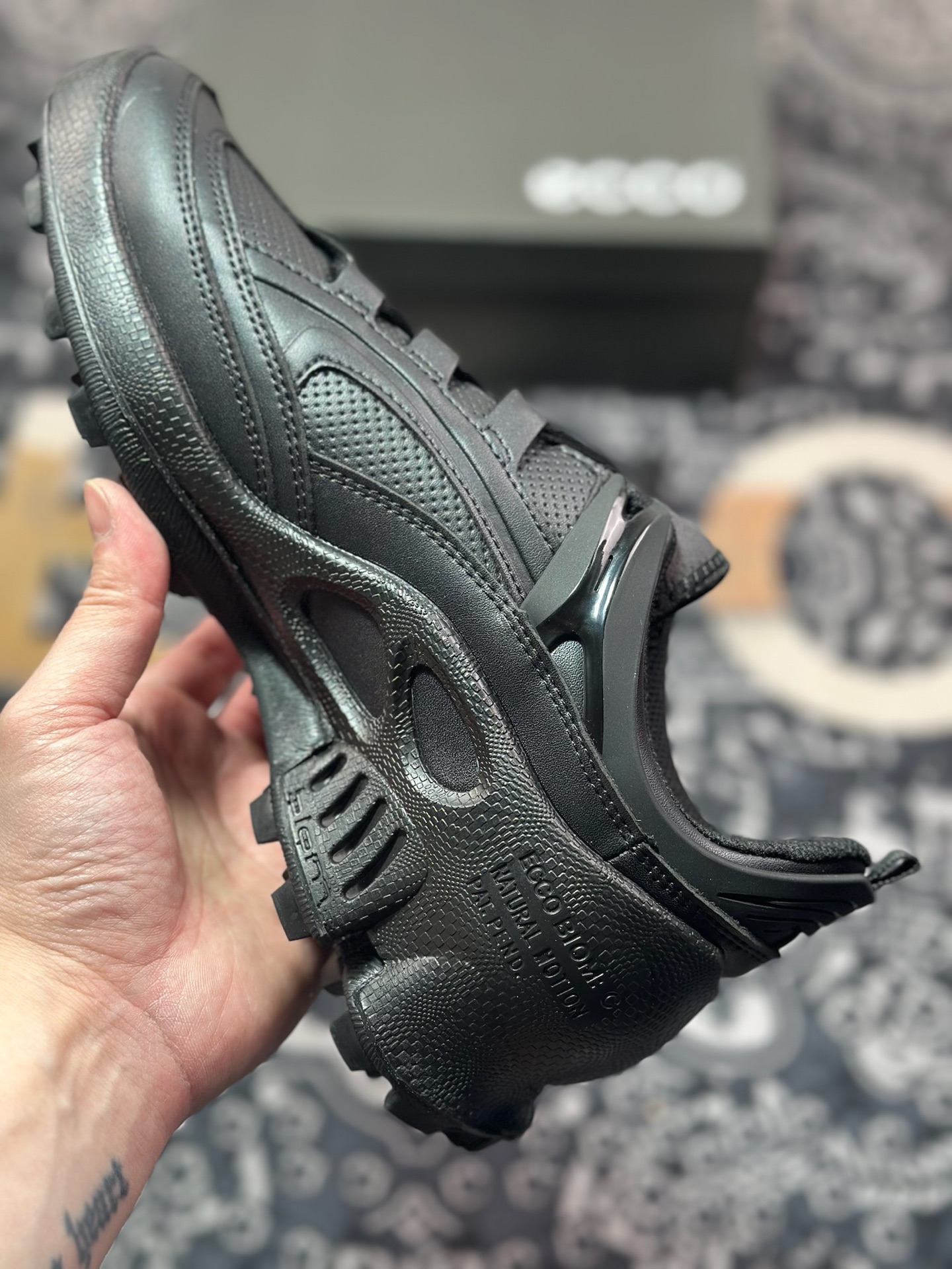 B7300  ECCO爱步登山鞋男款 舒适户外运动越野跑鞋健步BIOMC踪迹系列