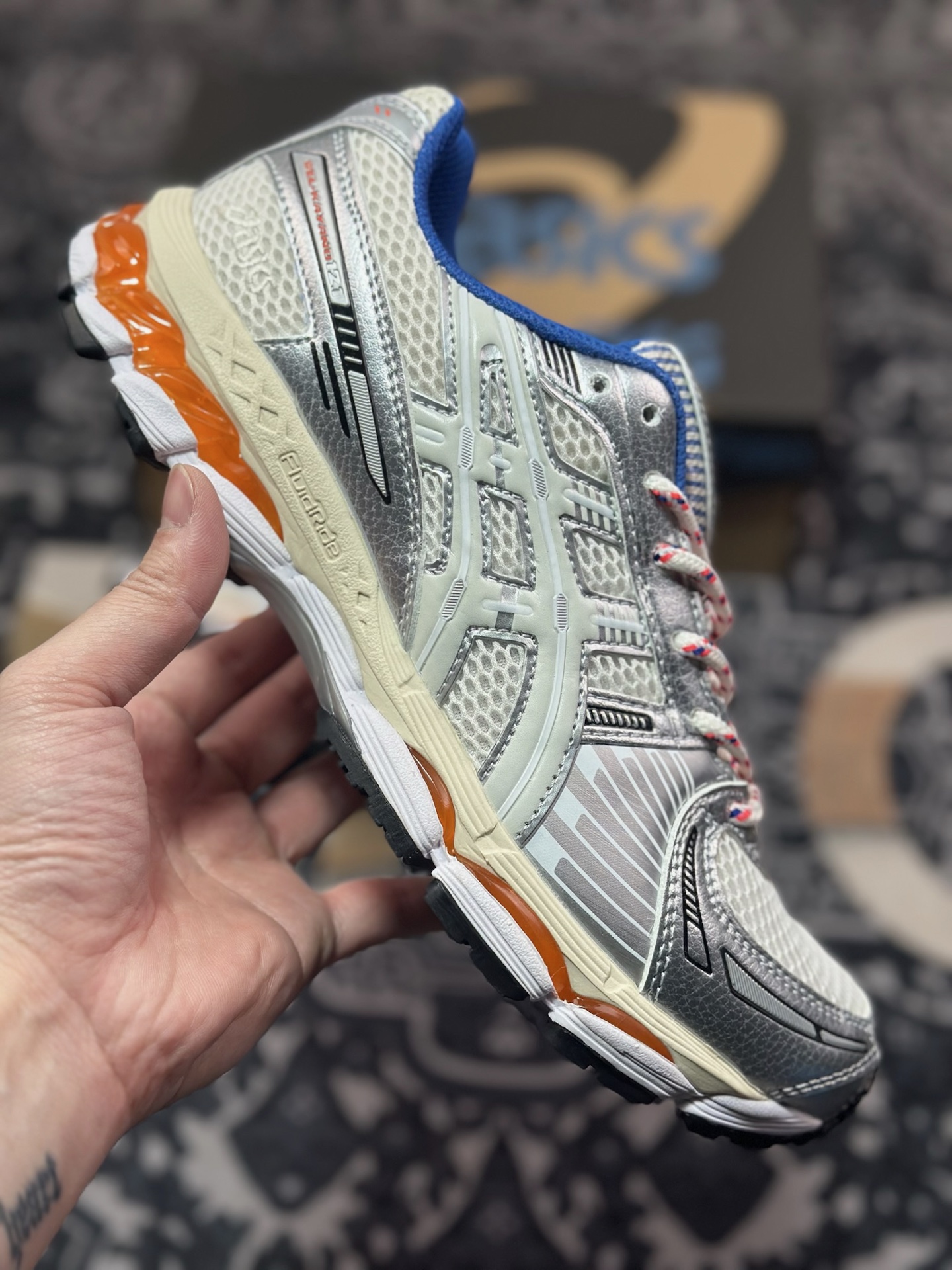 A9220  kith x Asics Gel-Kayano 12.1 亚瑟士联名百搭休闲运动慢跑鞋  1203A555-101