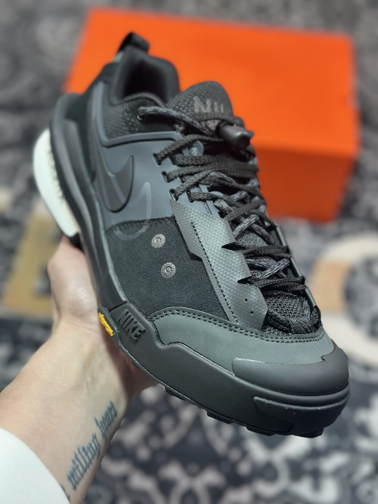 B6290  Sacai x Nike Zegamadome SP 联名款  机能风休闲运动鞋  HQ8618-001