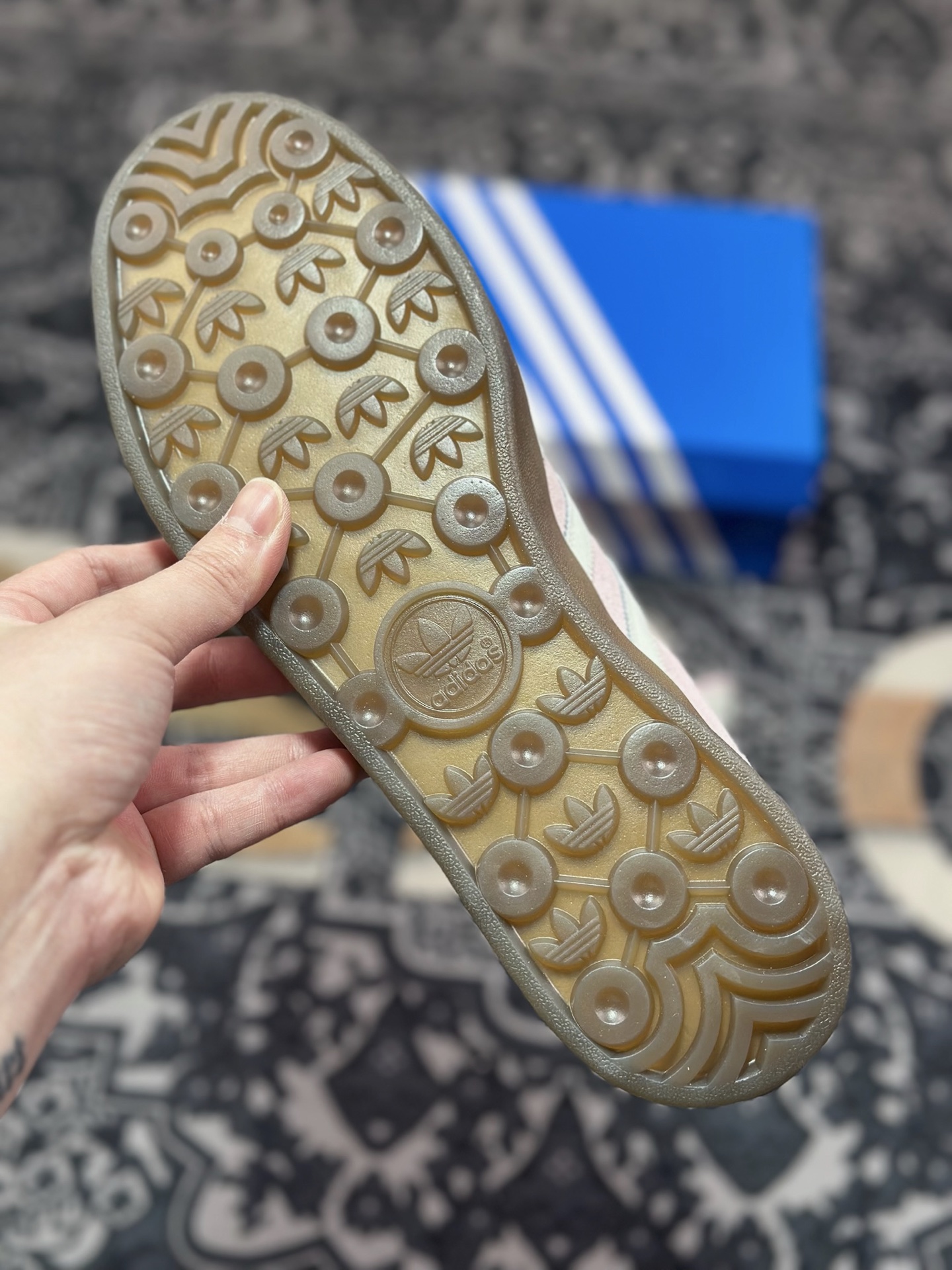 A4160  AD Originals Gazelle Indoor 粉色 三叶草复古休闲运动板鞋  JI2716