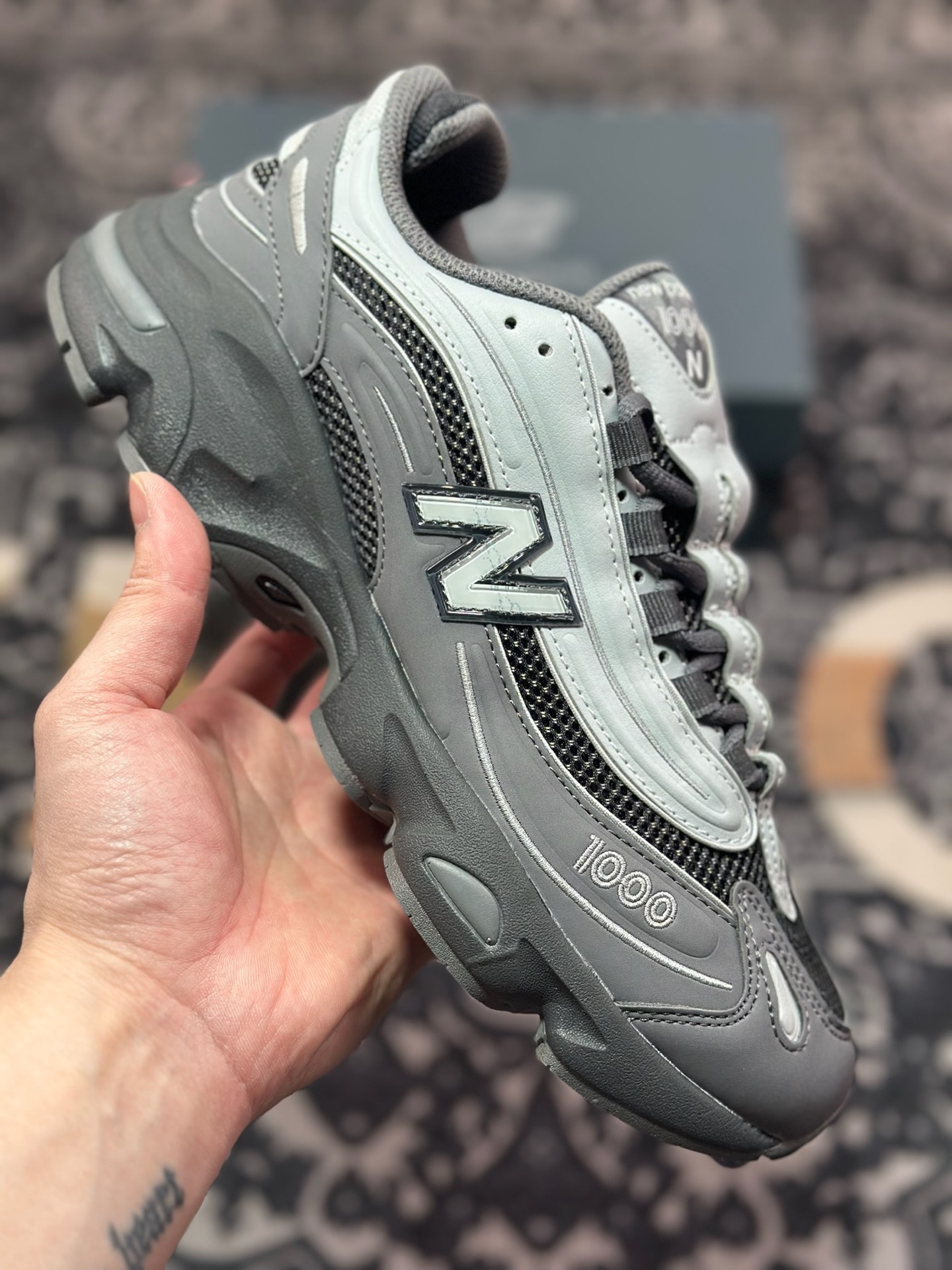 A8200  New Balance 新百伦 M1000MEG 复古休闲跑步鞋