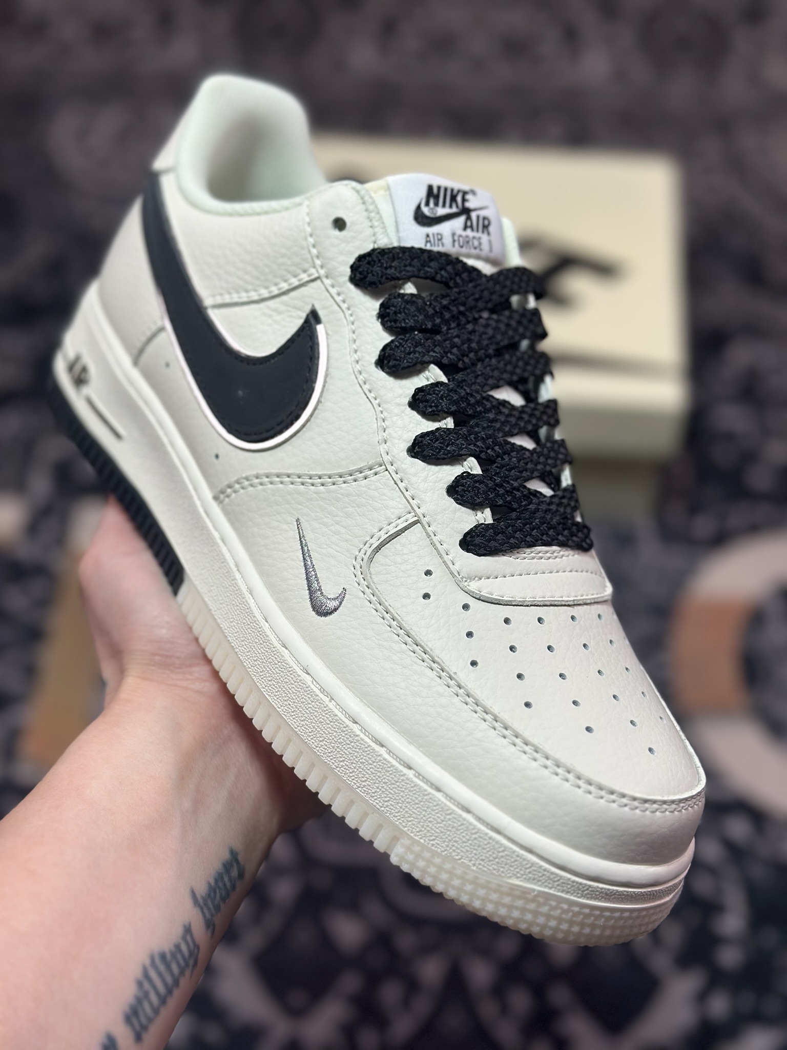 B0220  Nike Air Force 1 Low 07 米黑双色底  JJ0253-001