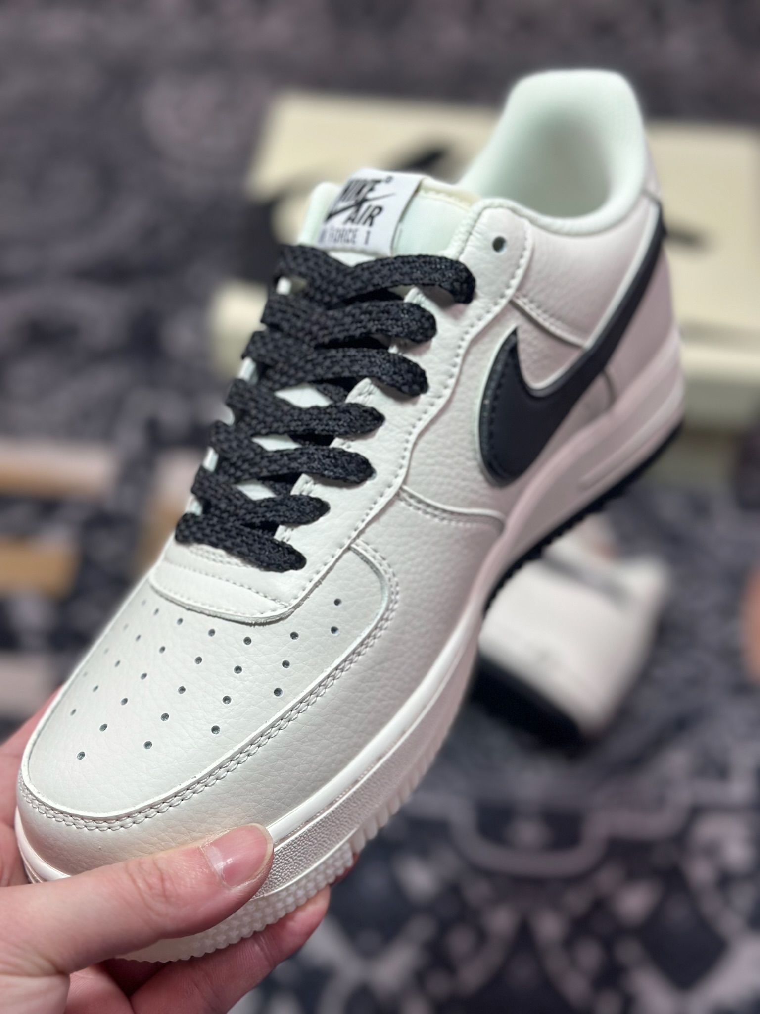 B0220  Nike Air Force 1 Low 07 米黑双色底  JJ0253-001