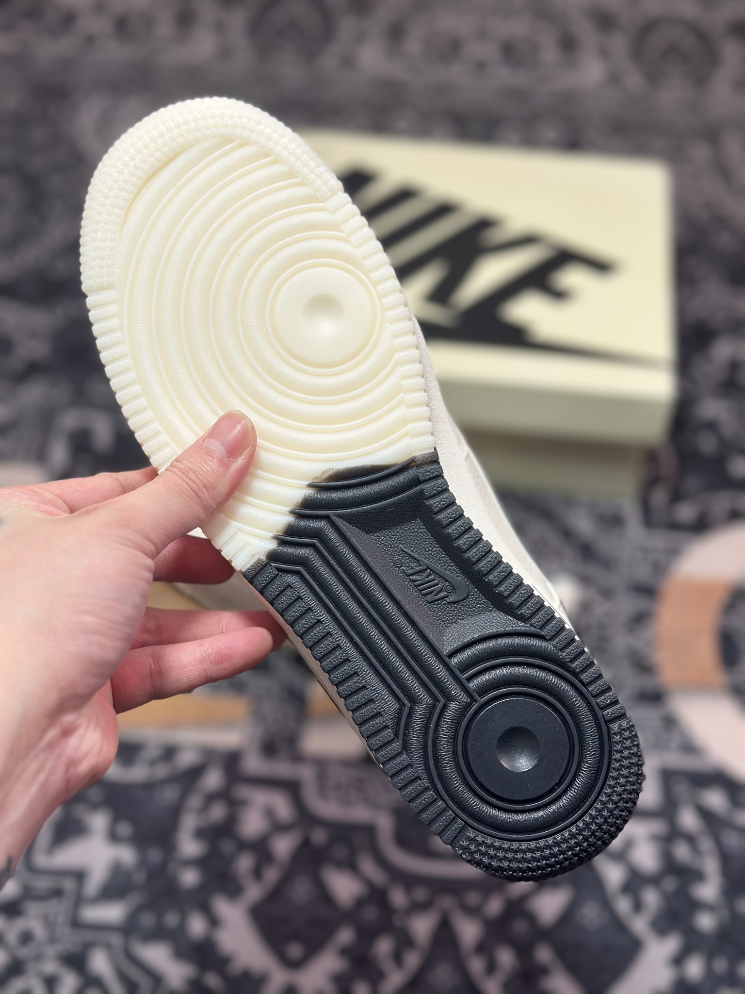 B0220  Nike Air Force 1 Low 07 米黑双色底  JJ0253-001