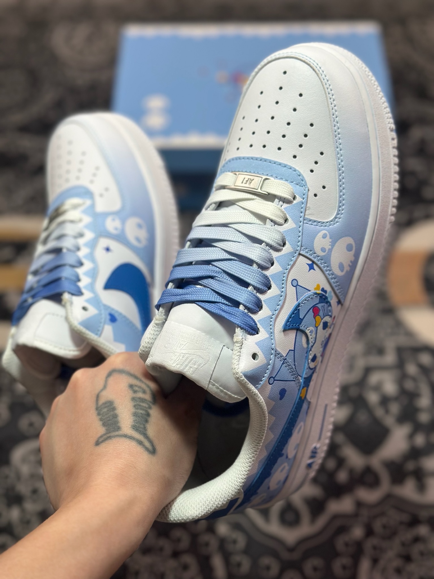 A8200  Nike Air Force 1 Low 白蓝库洛米定制款   CW2288-111