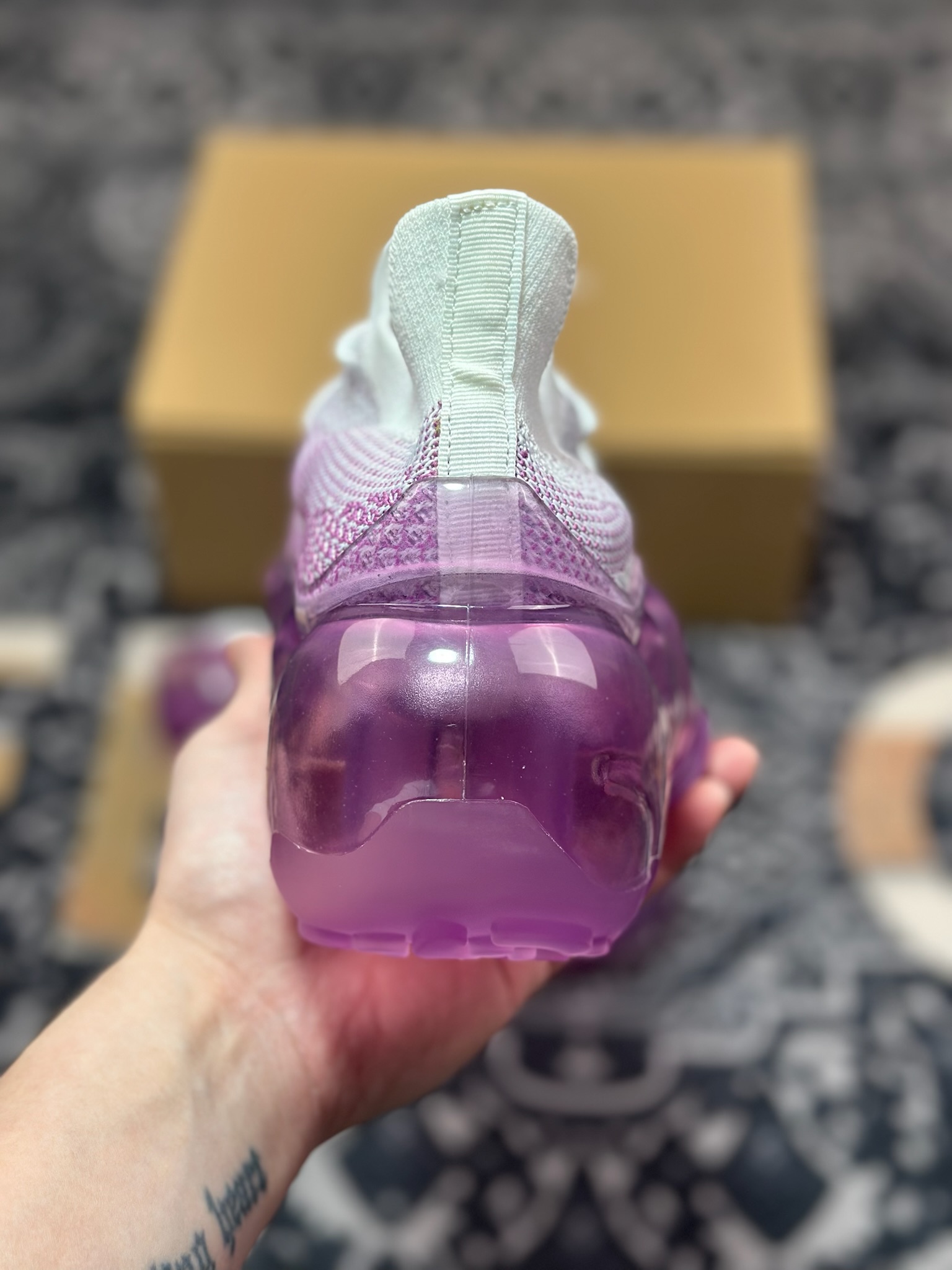 B5280  Grounds Moopie Low Sneakers 系列低帮气泡时装增高泡泡鞋“针织米白粉紫” MPTP66- A1KT66