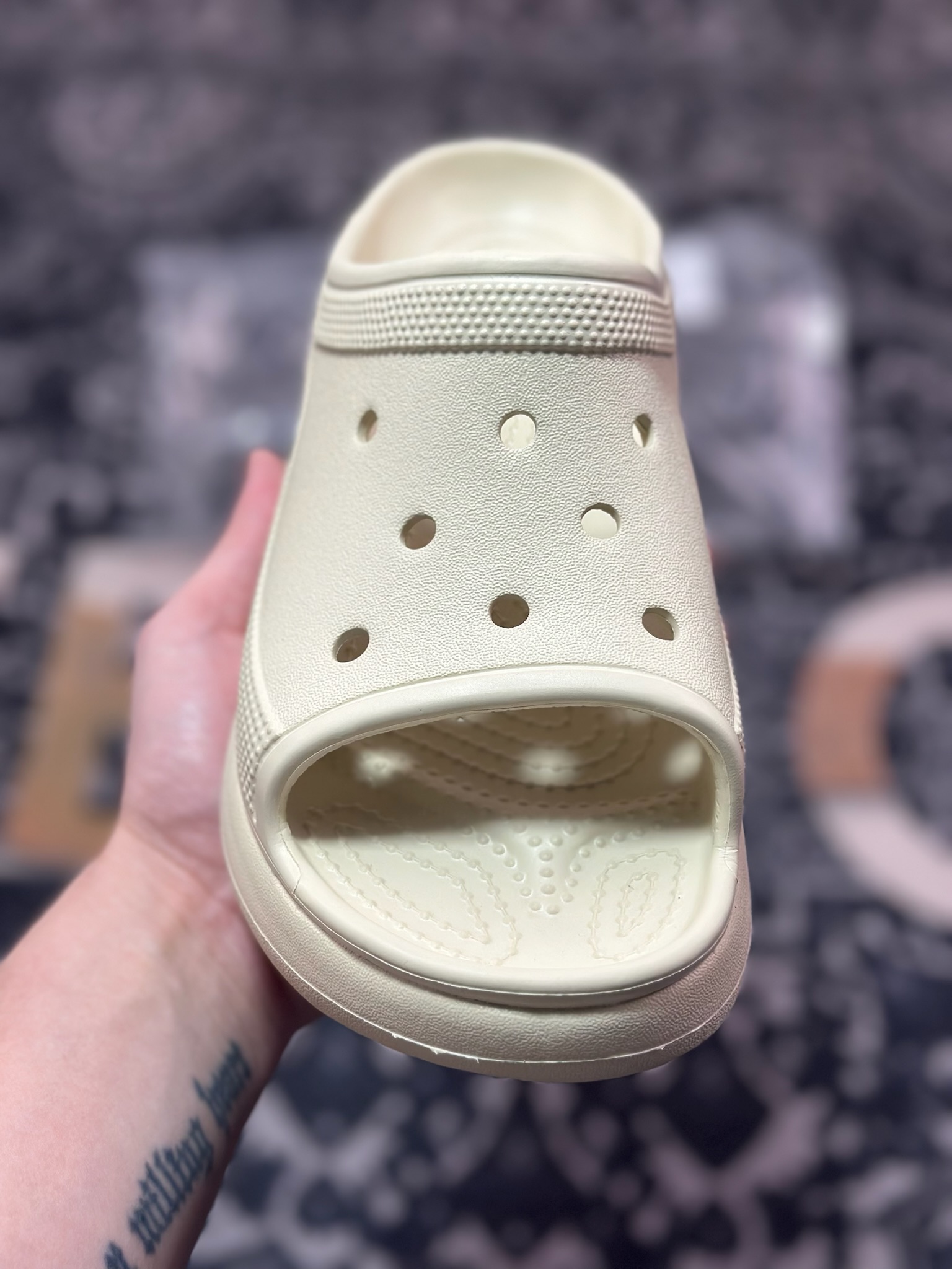 A0120  莞产高端卡洛驰crocs泡芙“鱼嘴”