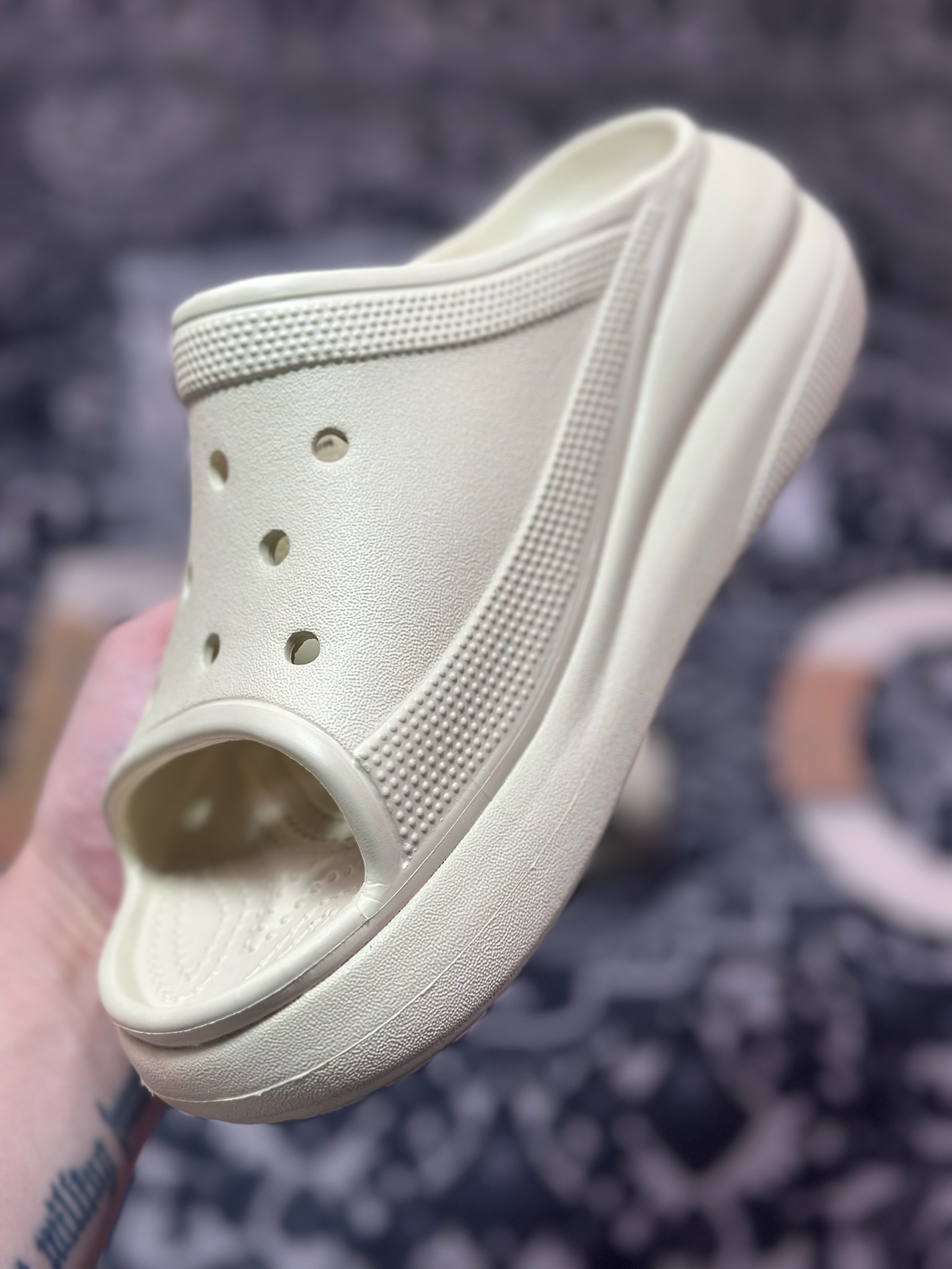 A0120  莞产高端卡洛驰crocs泡芙“鱼嘴”