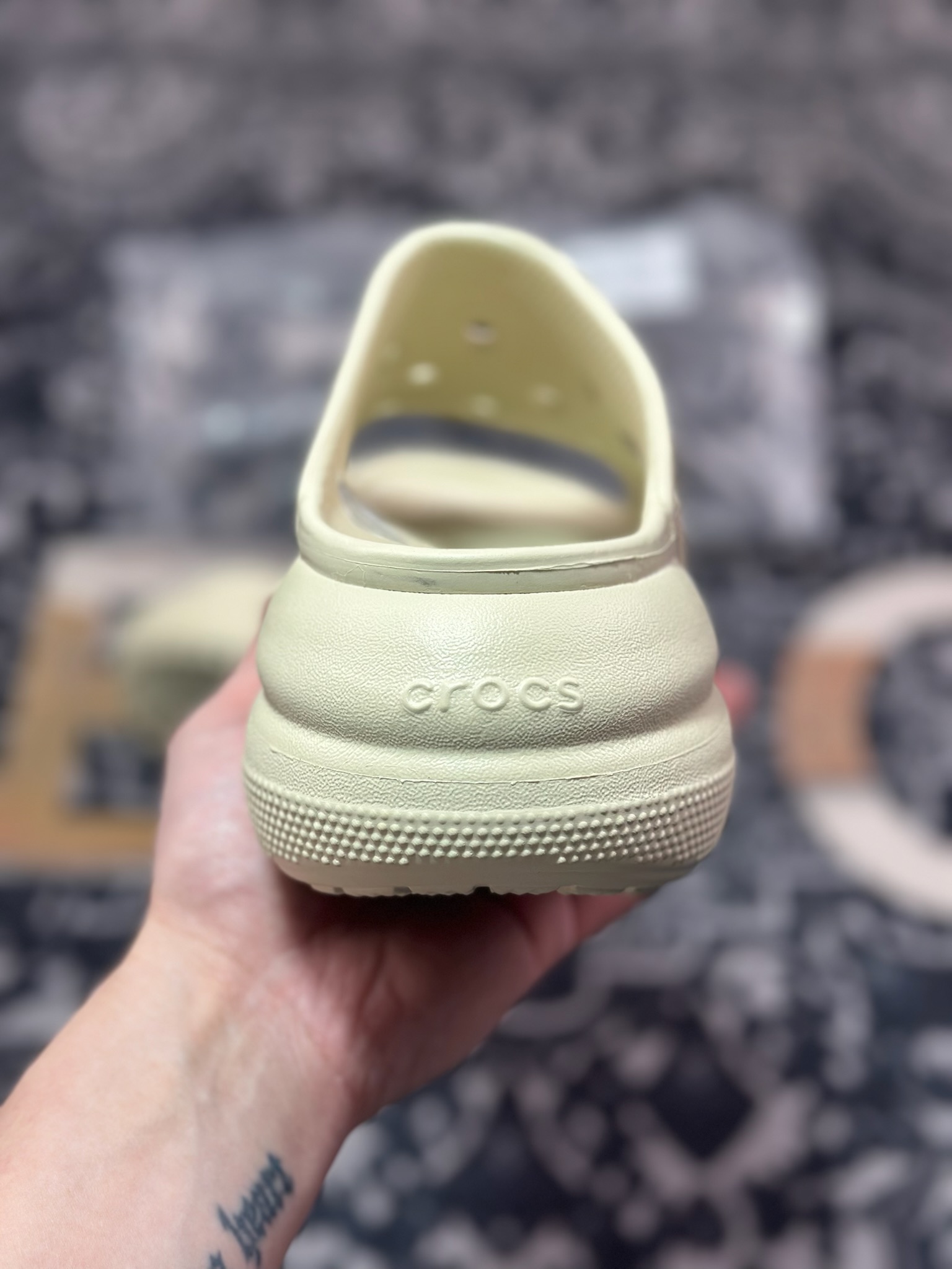 A0120  莞产高端卡洛驰crocs泡芙“鱼嘴”