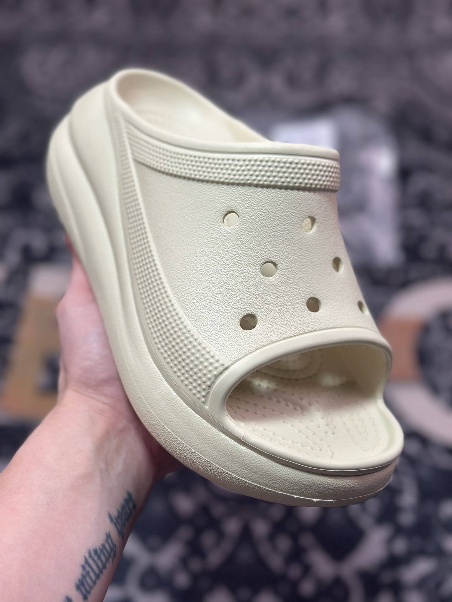 A0120  莞产高端卡洛驰crocs泡芙“鱼嘴”
