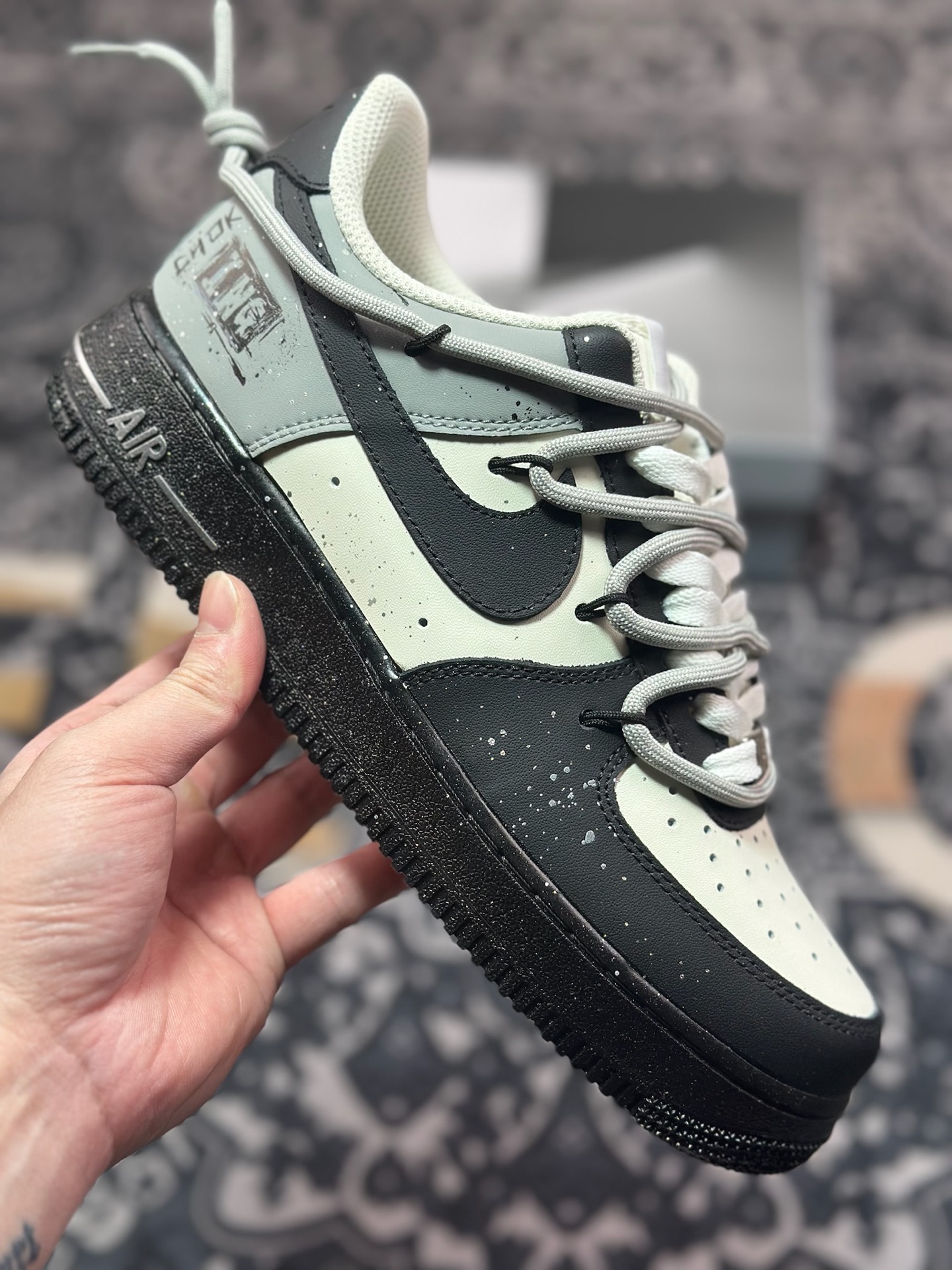 B4260  Nike Air Force 1 Low 07 811制造 无声缠绕 情绪 黑白灰手绘  XV7981-476