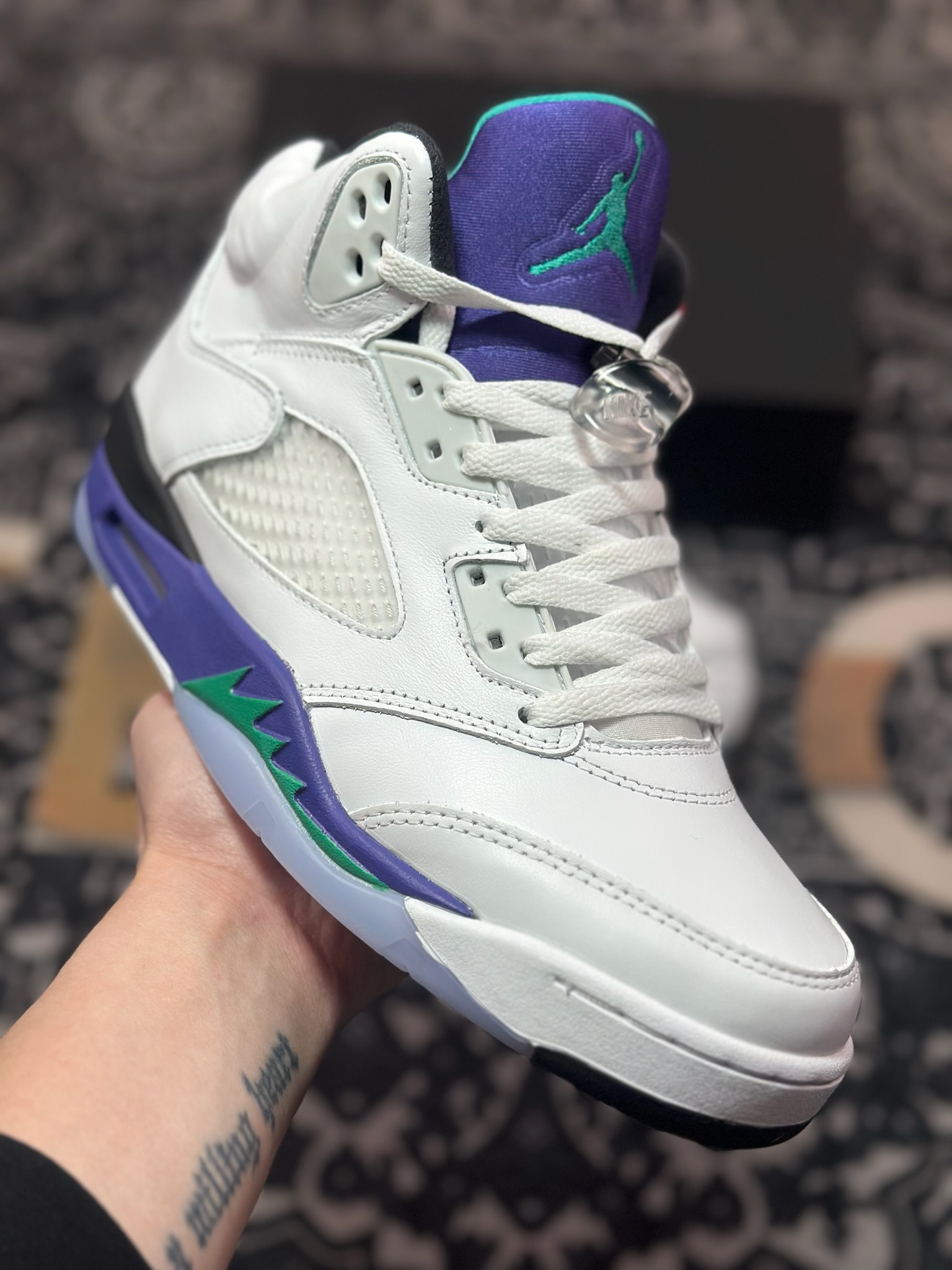 C7420  优选 Air Jordan 5 Retro AJ5乔5 男子文化篮球鞋 aj5白紫葡萄 HQ7978-100