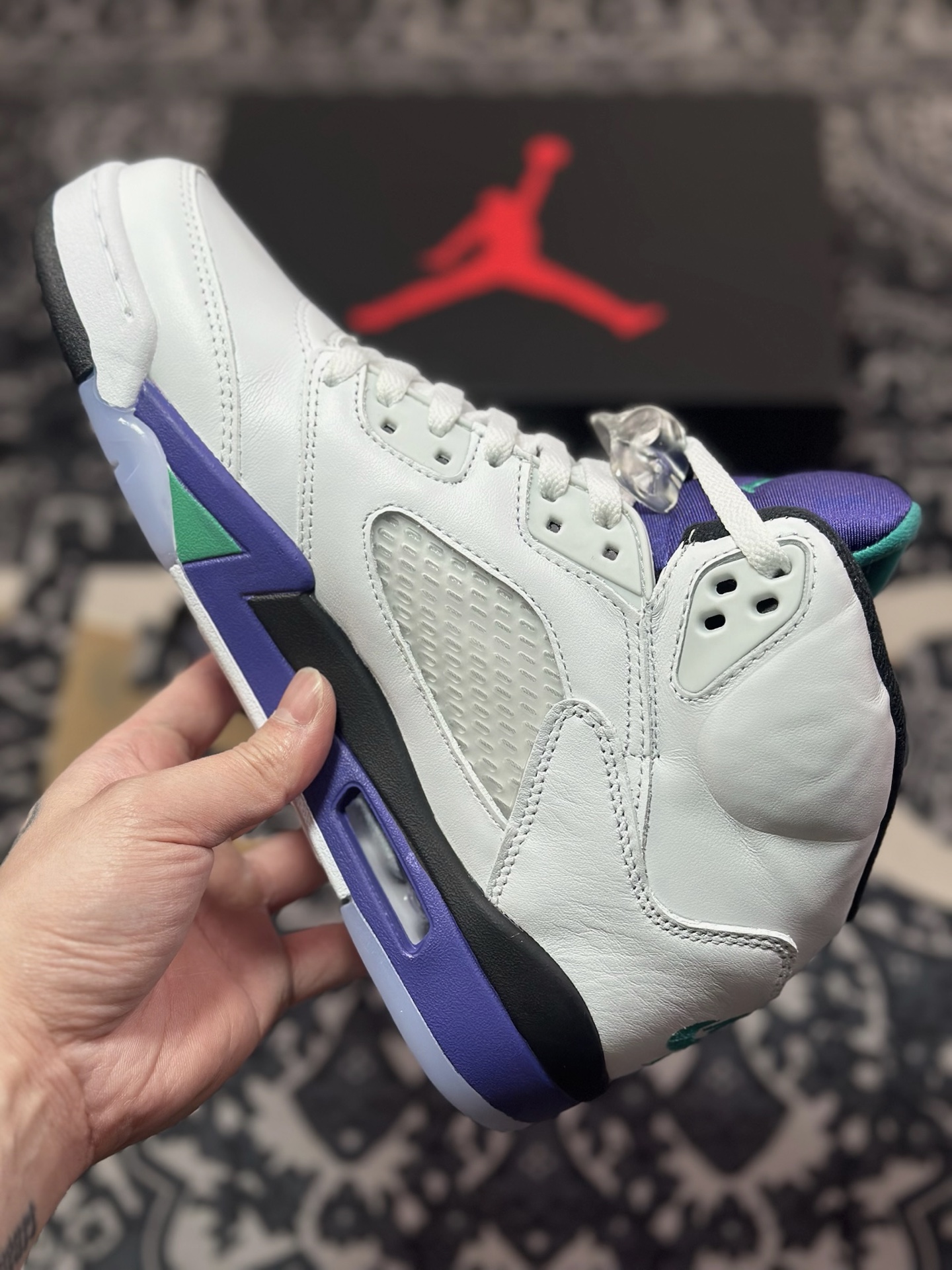 C7420  优选 Air Jordan 5 Retro AJ5乔5 男子文化篮球鞋 aj5白紫葡萄 HQ7978-100