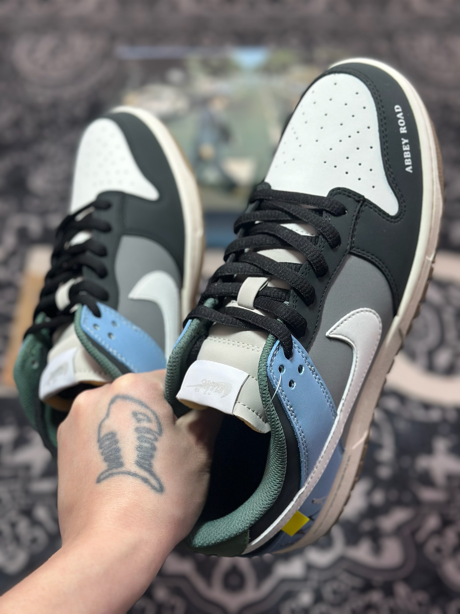 Nike SB Dunk Low “披头士”联名配色 低帮休闲运动滑板板鞋 PU6652-123
