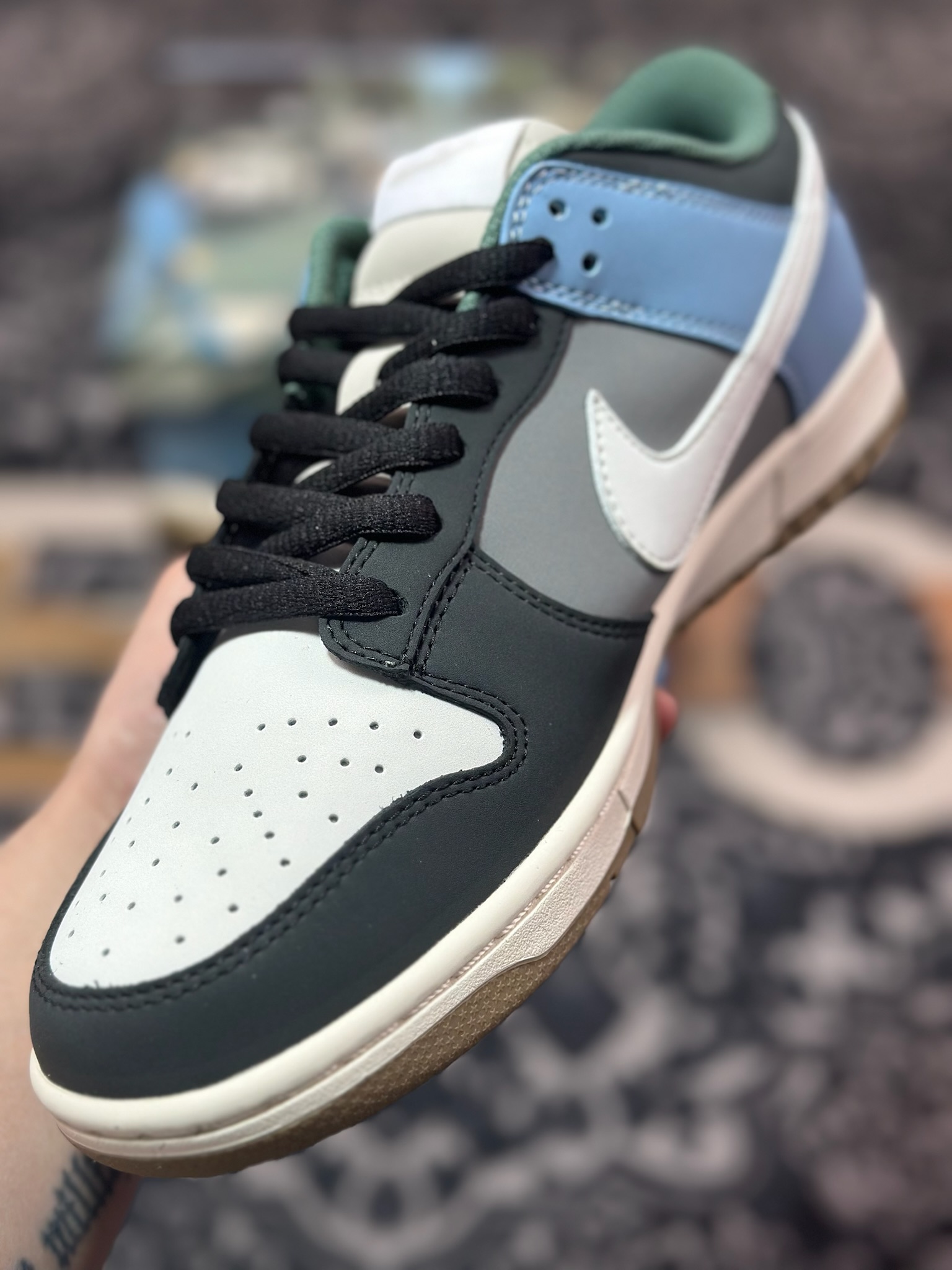 Nike SB Dunk Low “披头士”联名配色 低帮休闲运动滑板板鞋 PU6652-123