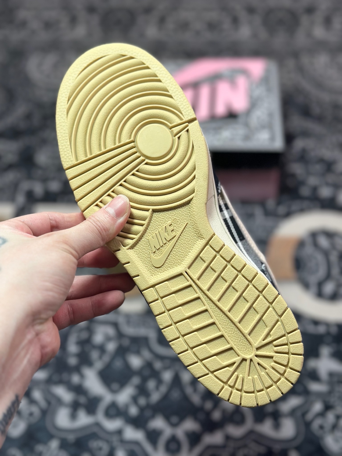 Nike Dunk SB Low 男女同款潮流板鞋 腰果花 CT5053-001