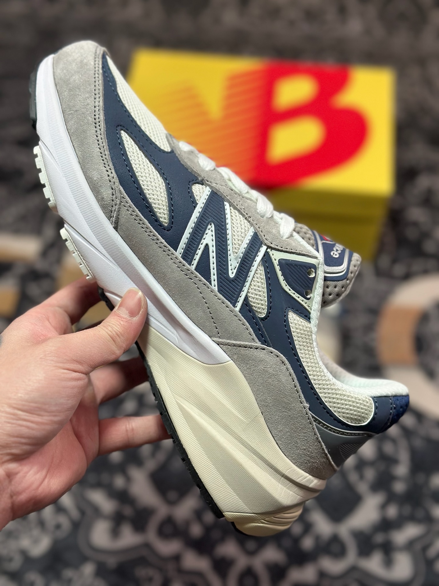 A8220  New Balance Made in USA M990系列 高端美产血统经典复古休闲运动百搭老爹跑步鞋   U990TC6